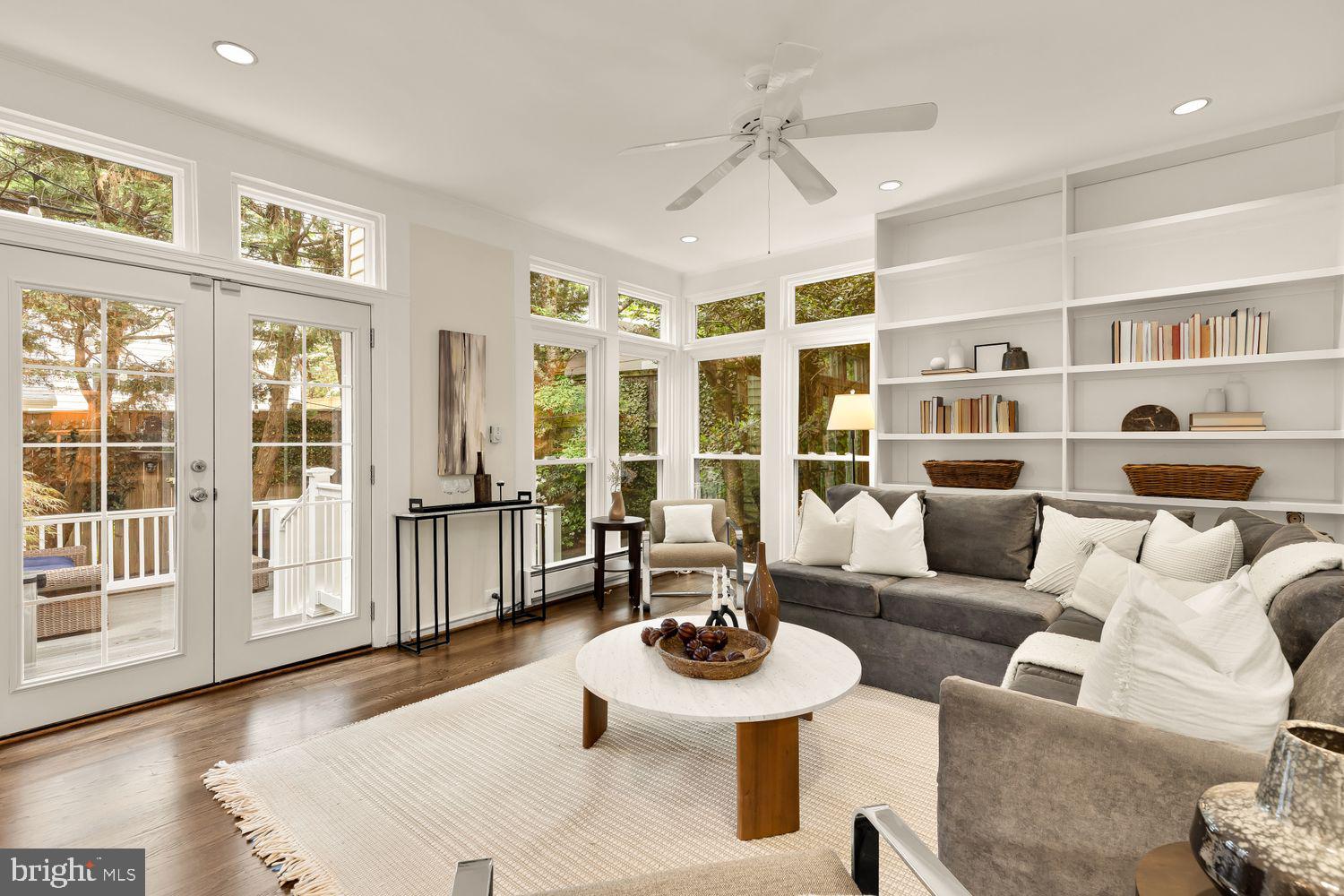 CHEVY CHASE - Residential