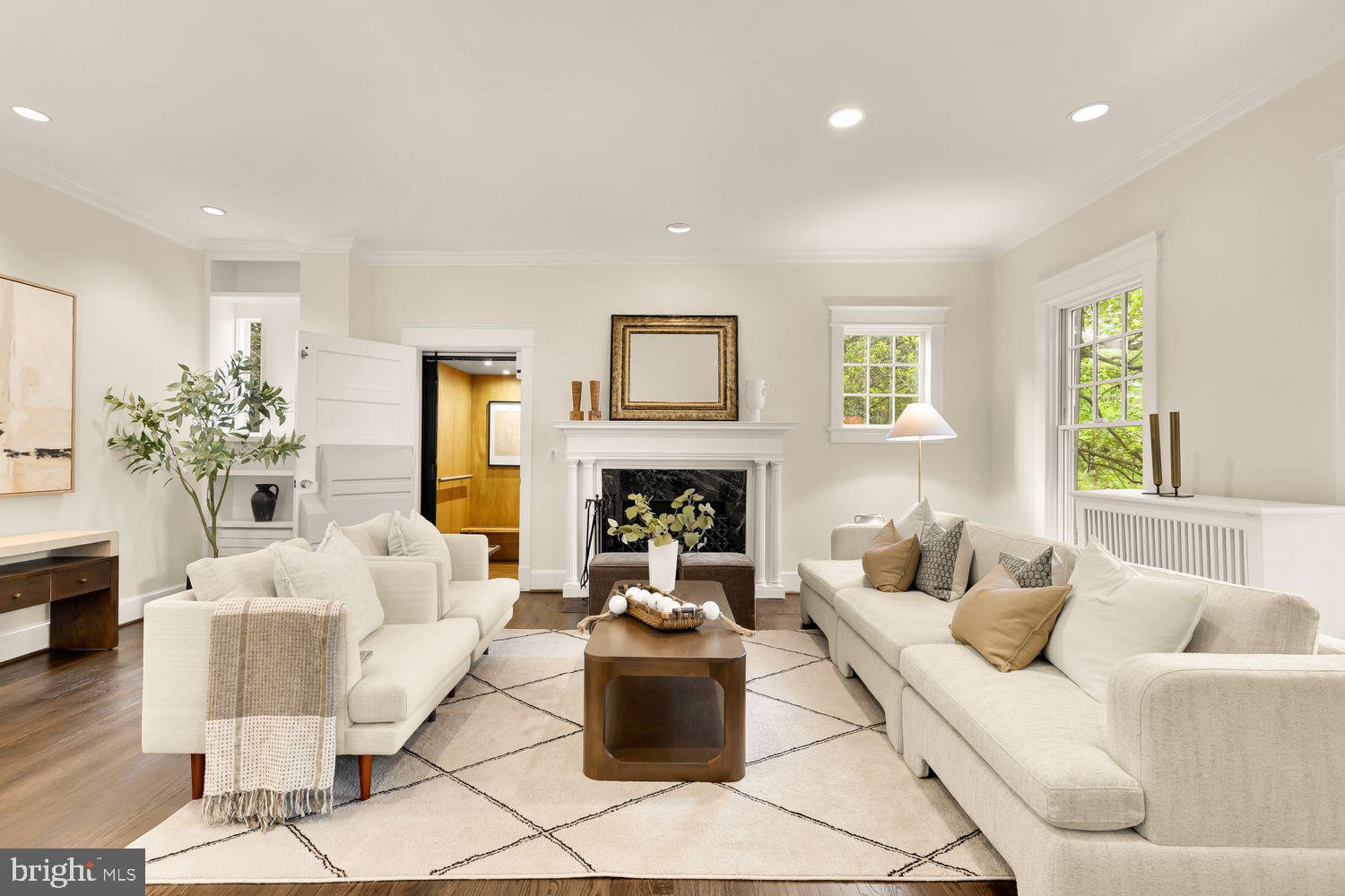 CHEVY CHASE - Residential