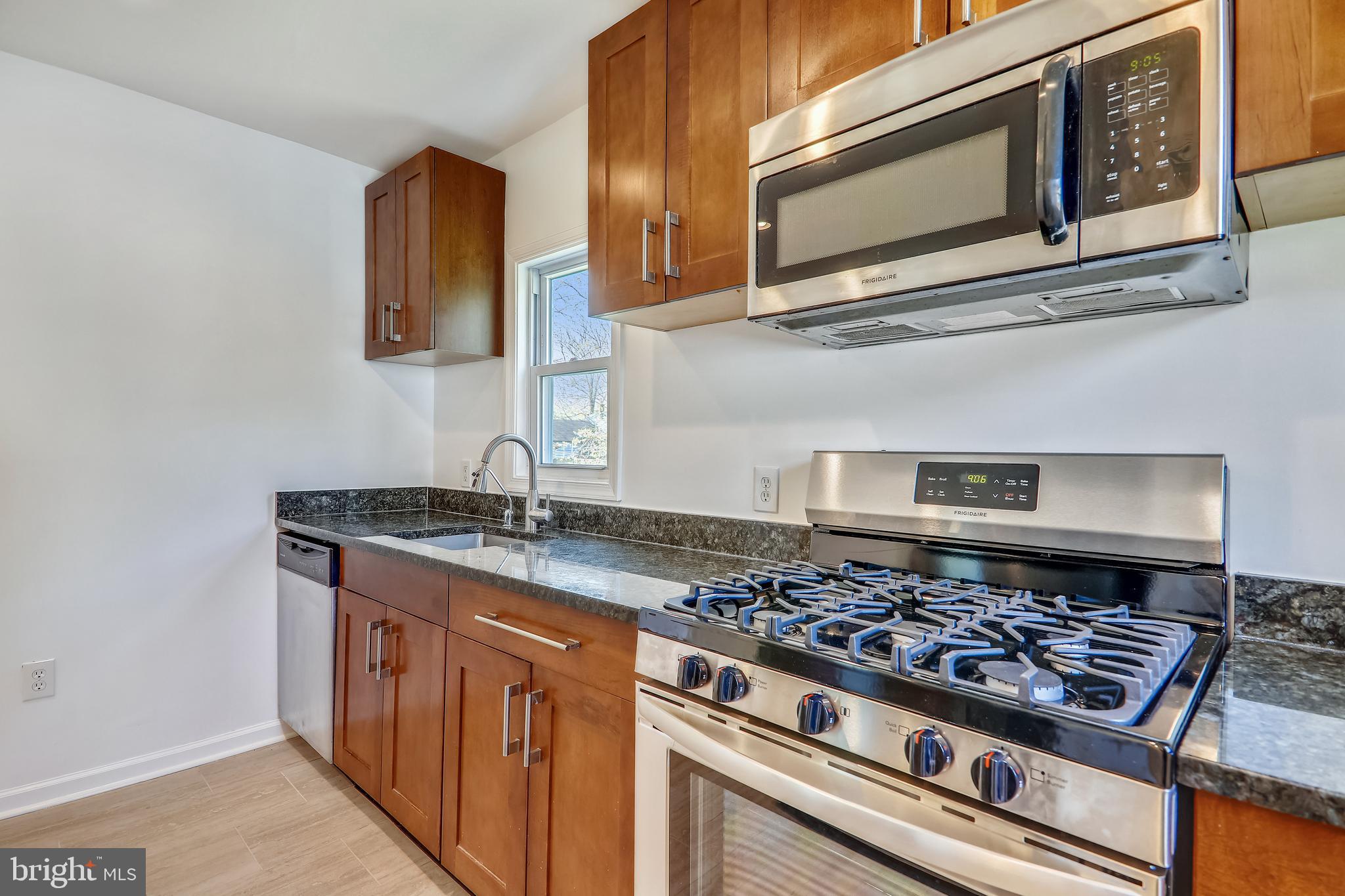 VEIRS MILL VILLAGE - Residential
