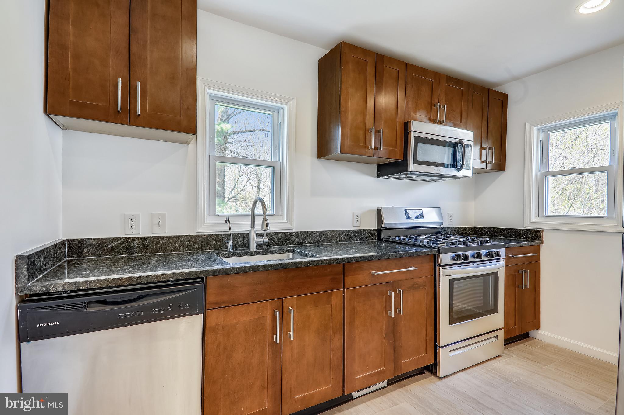 VEIRS MILL VILLAGE - Residential
