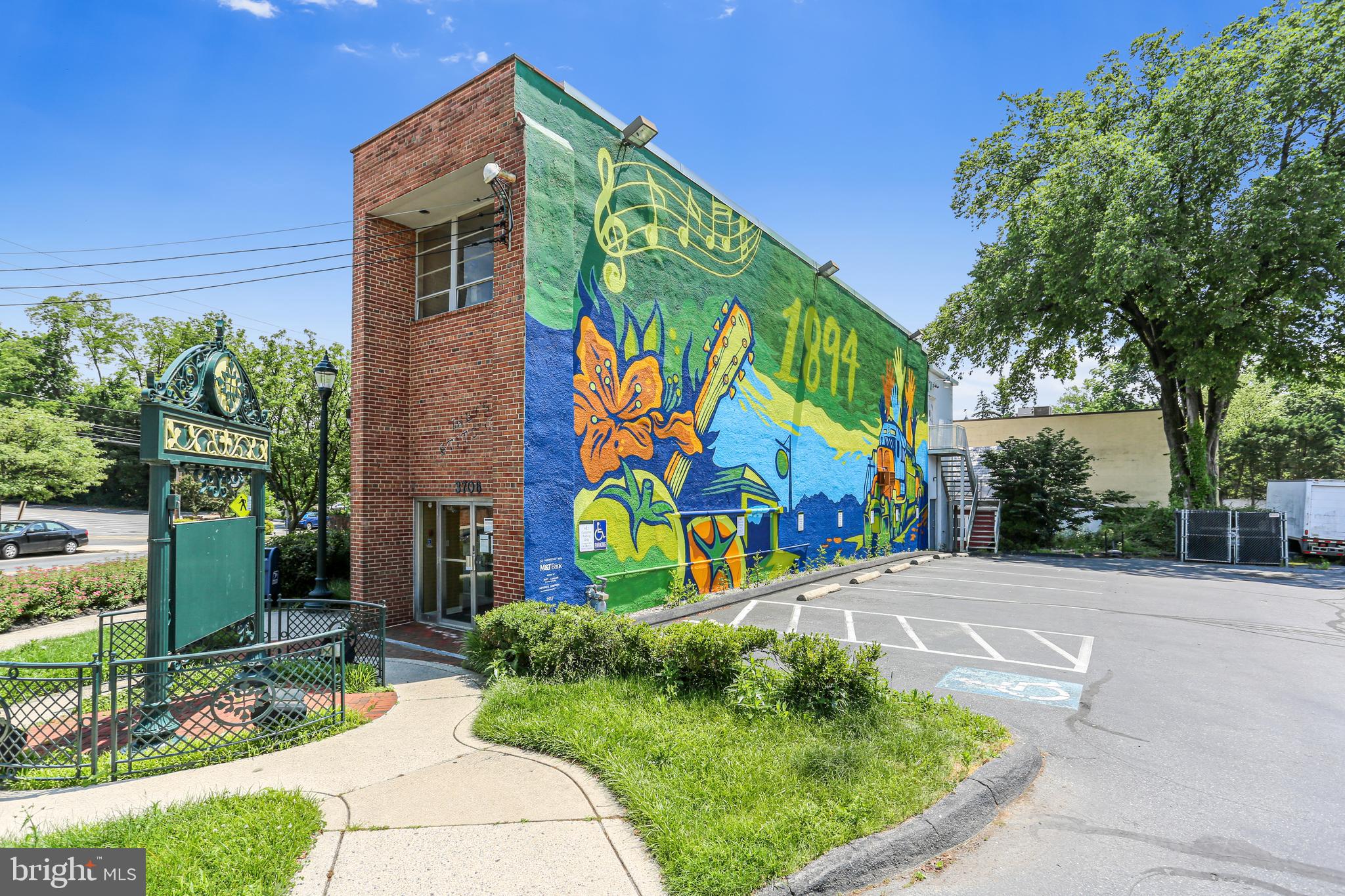 VEIRS MILL VILLAGE - Residential