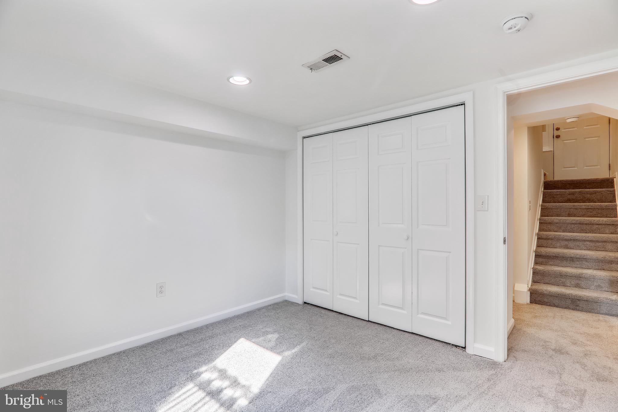 VEIRS MILL VILLAGE - Residential