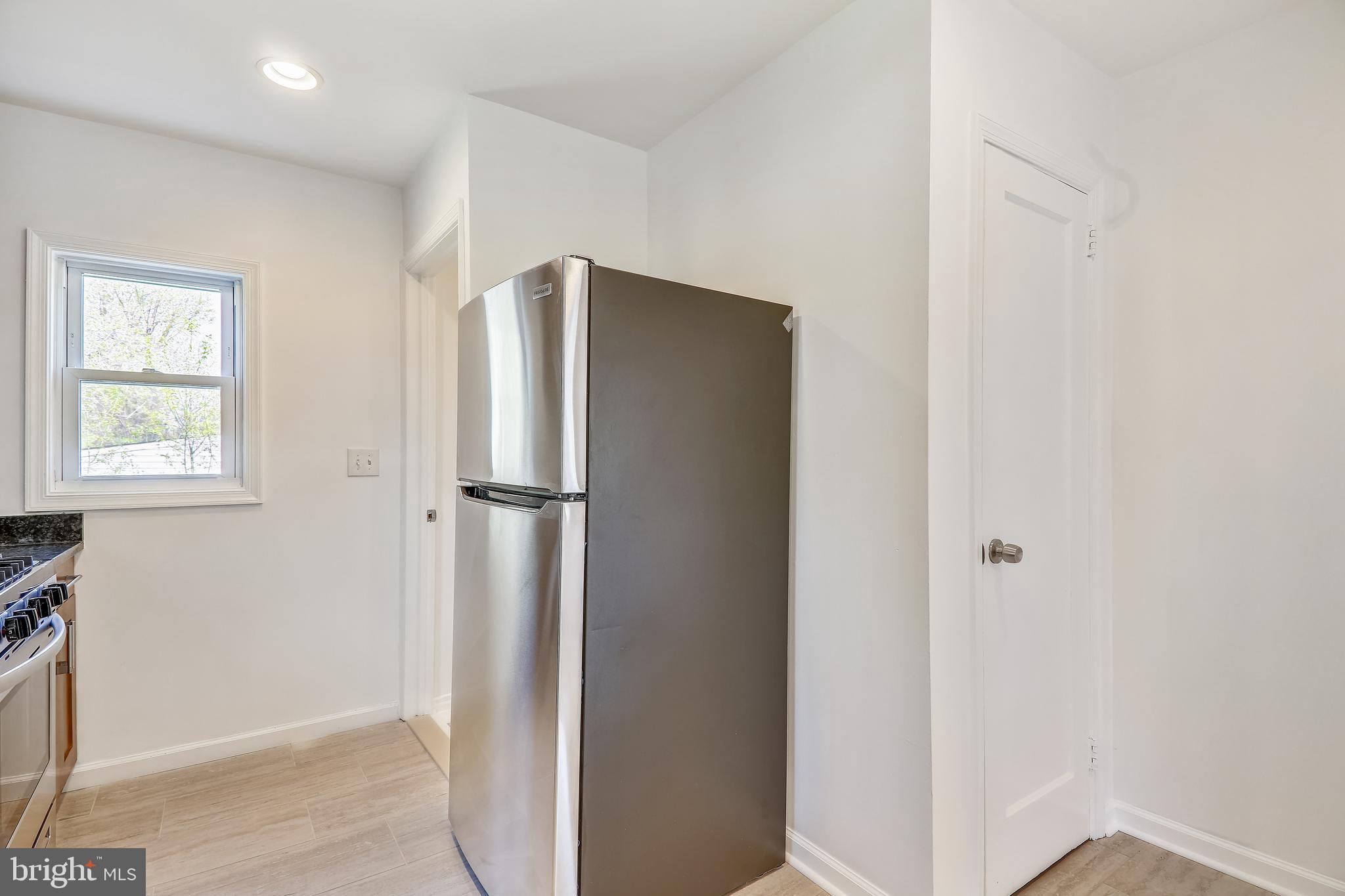 VEIRS MILL VILLAGE - Residential