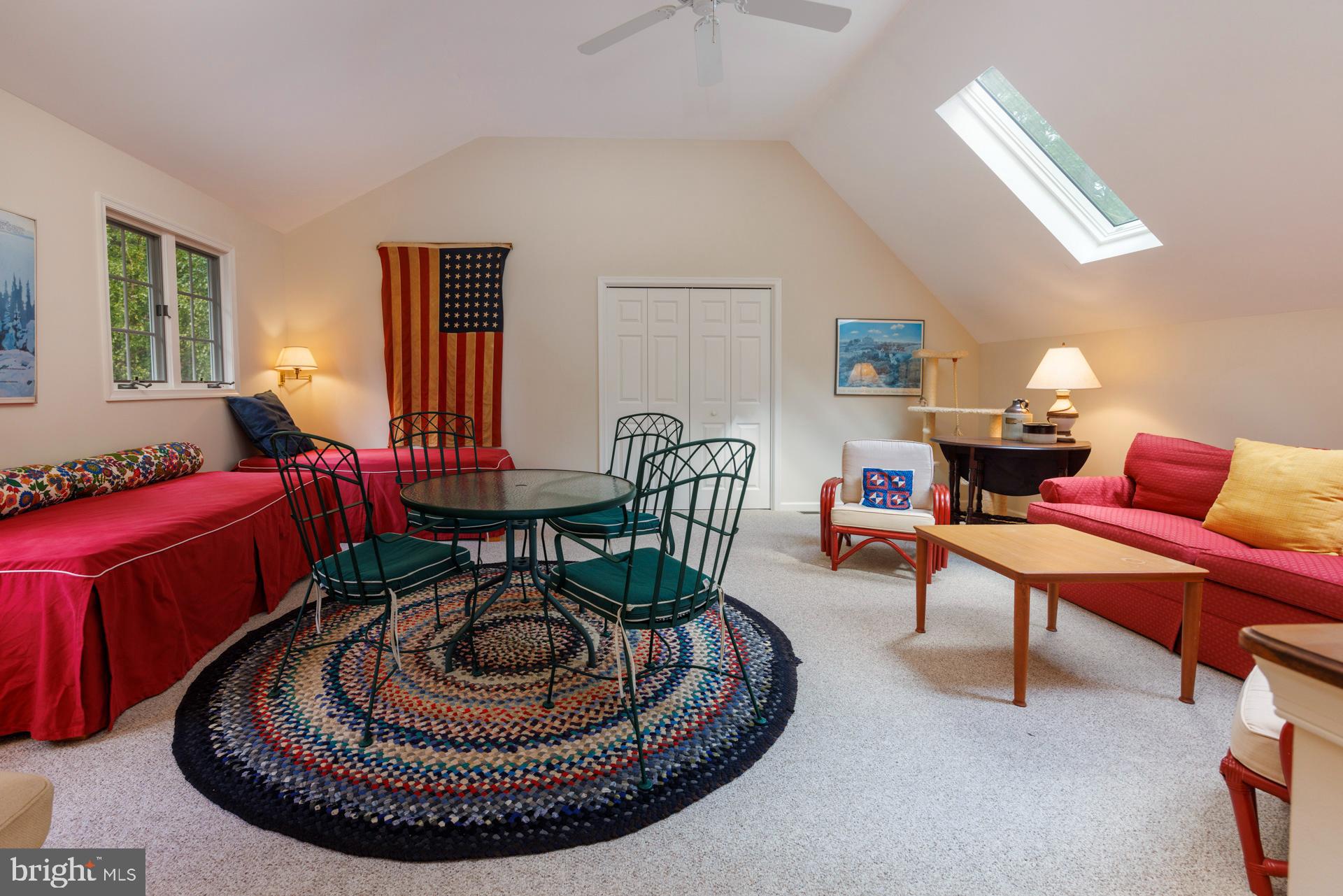 CHURCH NECK - Residential