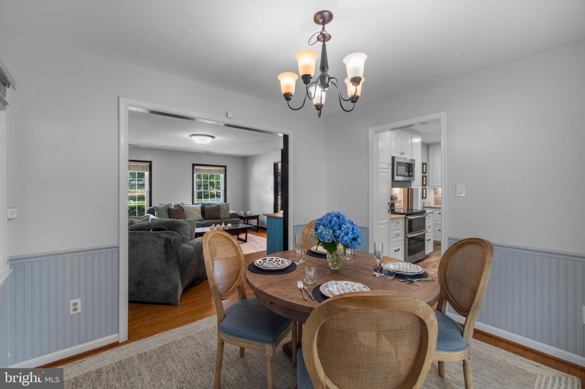 WOODLAND BEACH - Residential