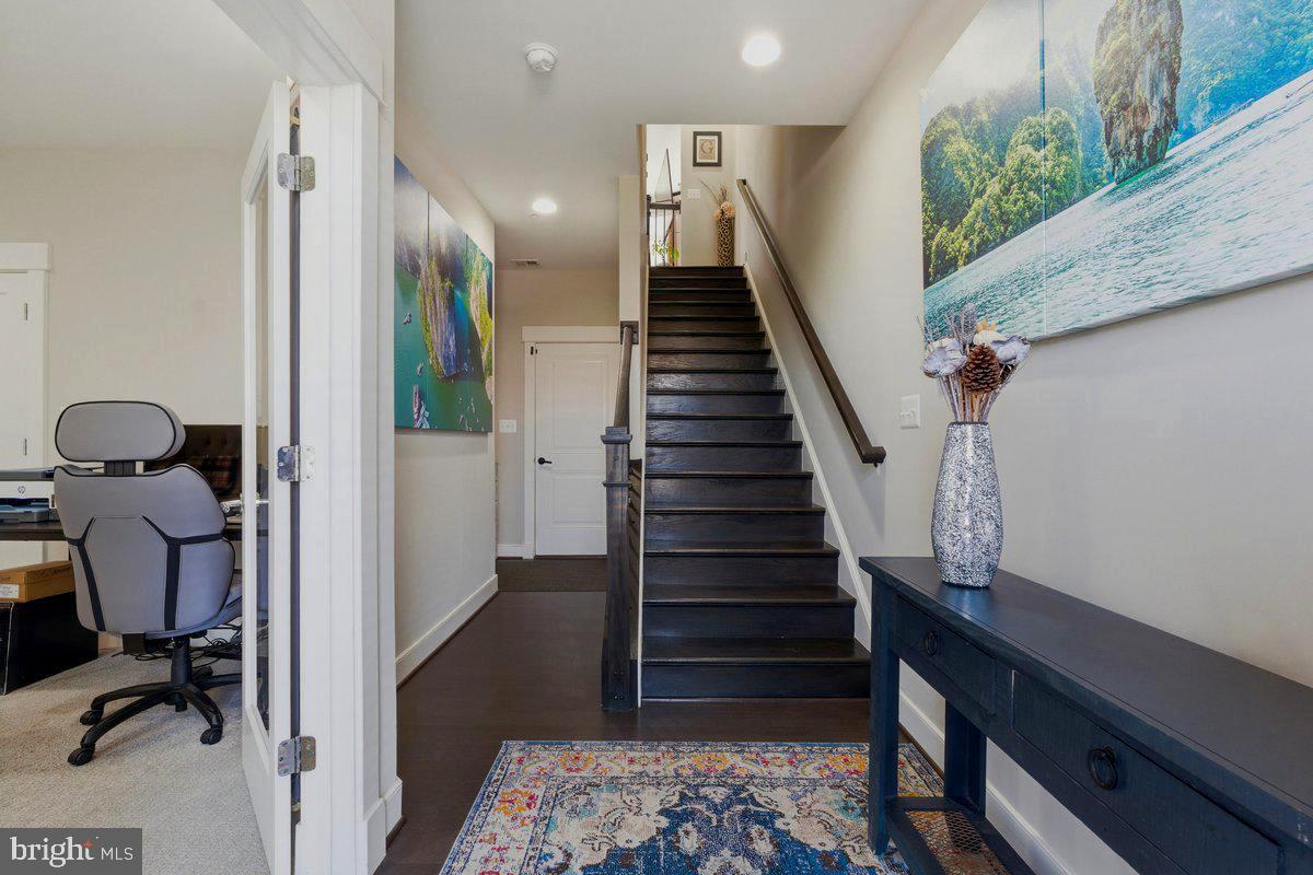 DOWNTOWN BRAMBLETON - Residential