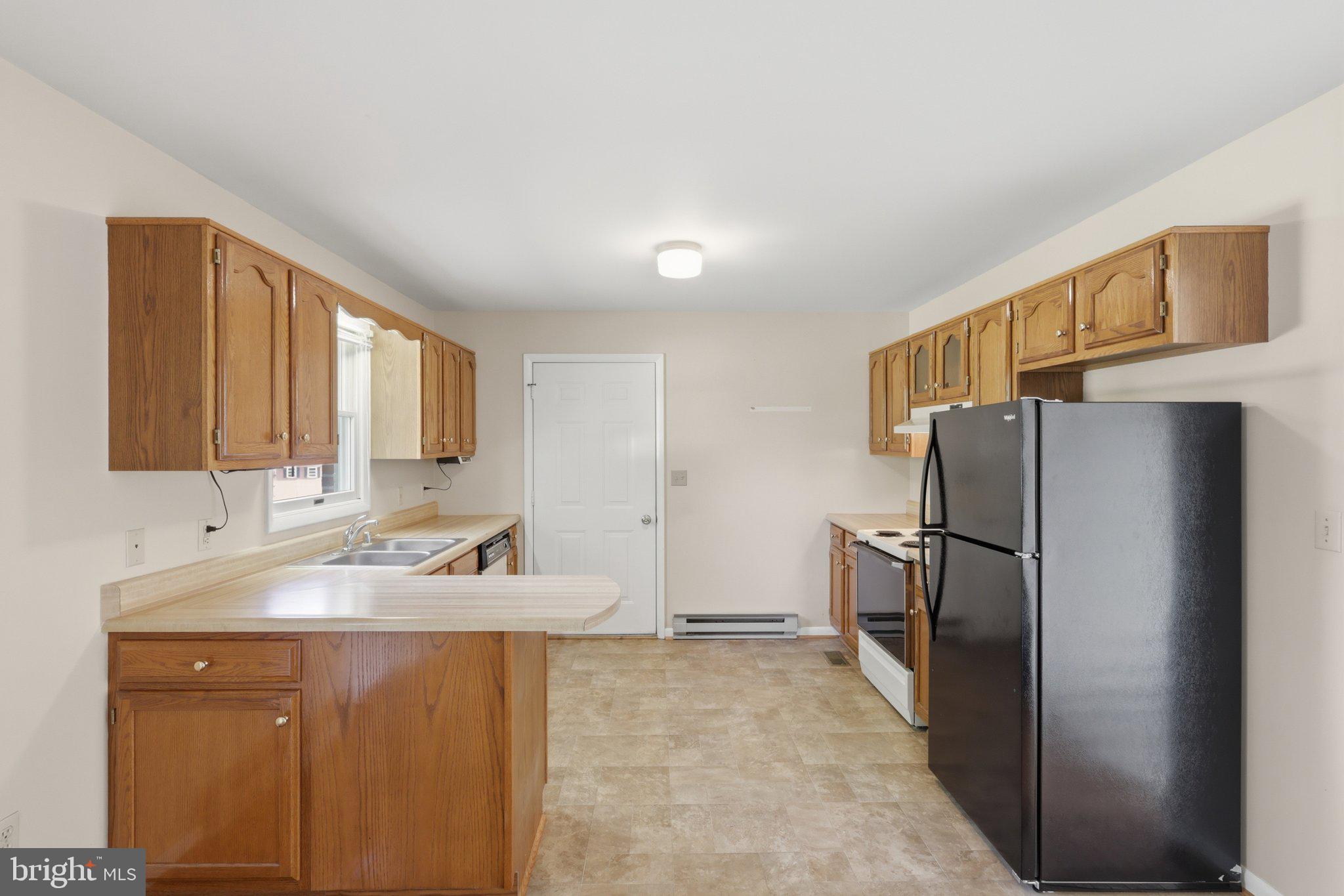 COOL HOLLOW ESTATES - Residential