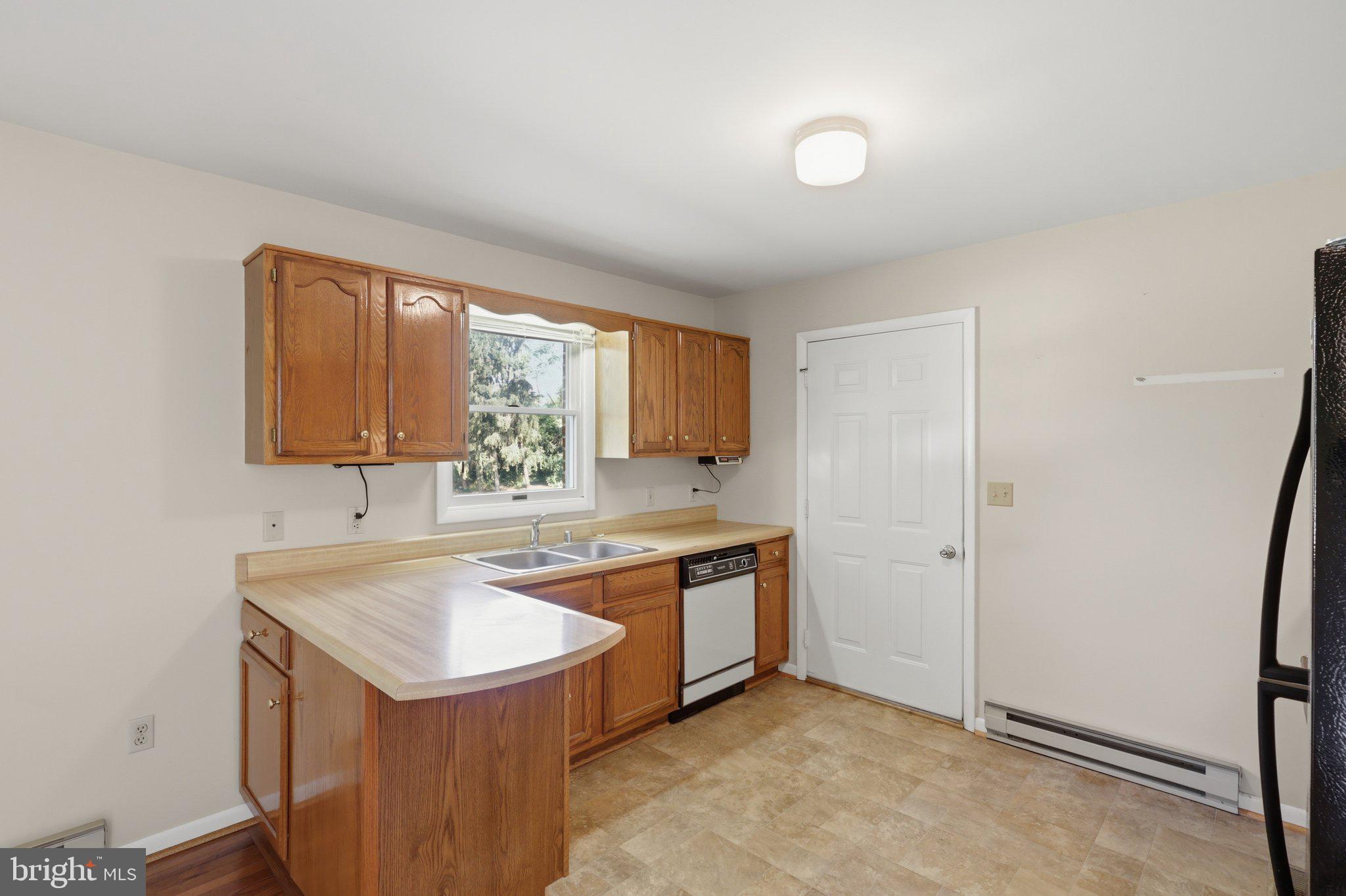COOL HOLLOW ESTATES - Residential