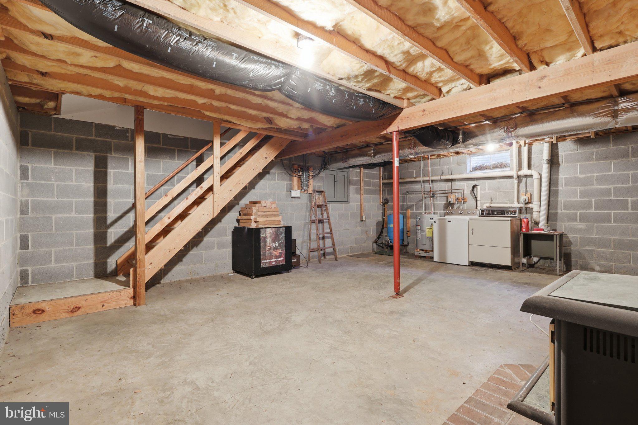 COOL HOLLOW ESTATES - Residential
