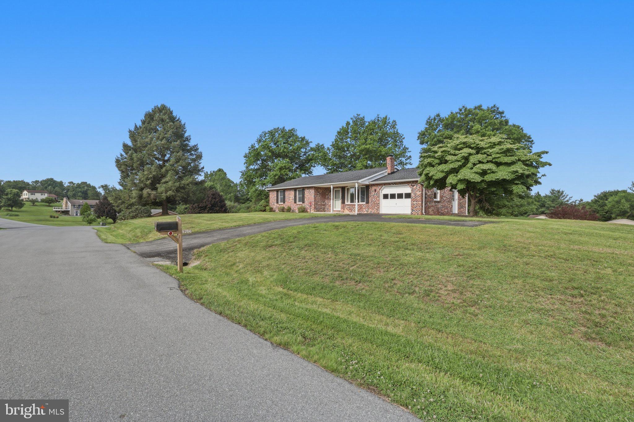 COOL HOLLOW ESTATES - Residential