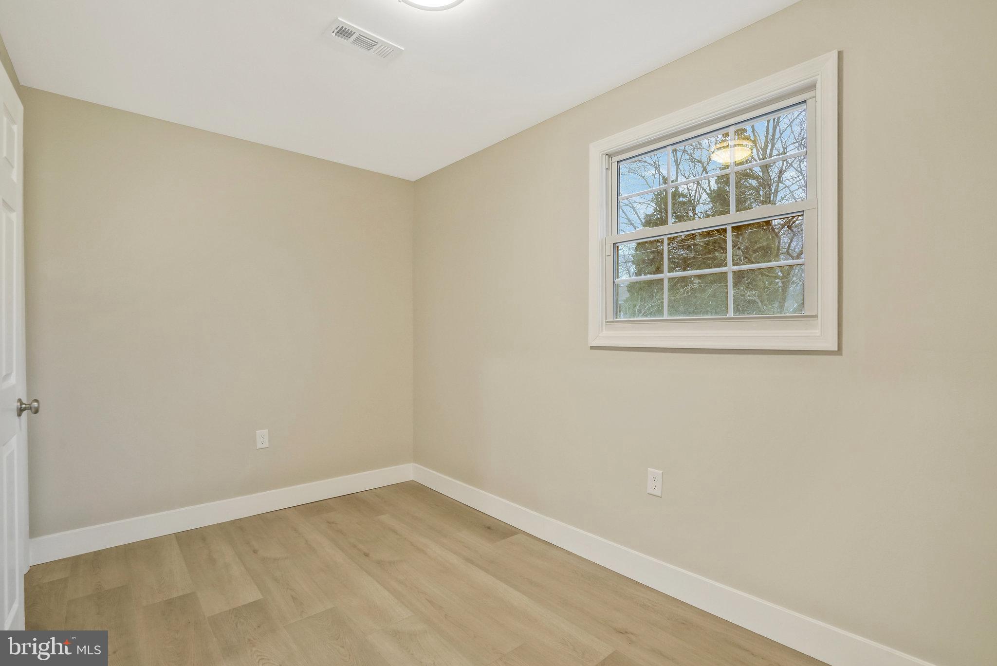 CANTERBURY WOODS - Residential Lease