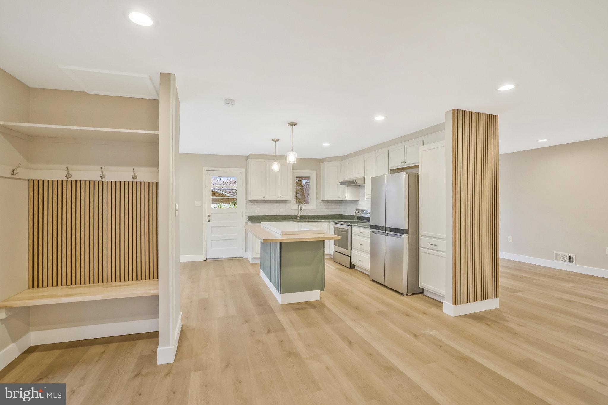 CANTERBURY WOODS - Residential Lease