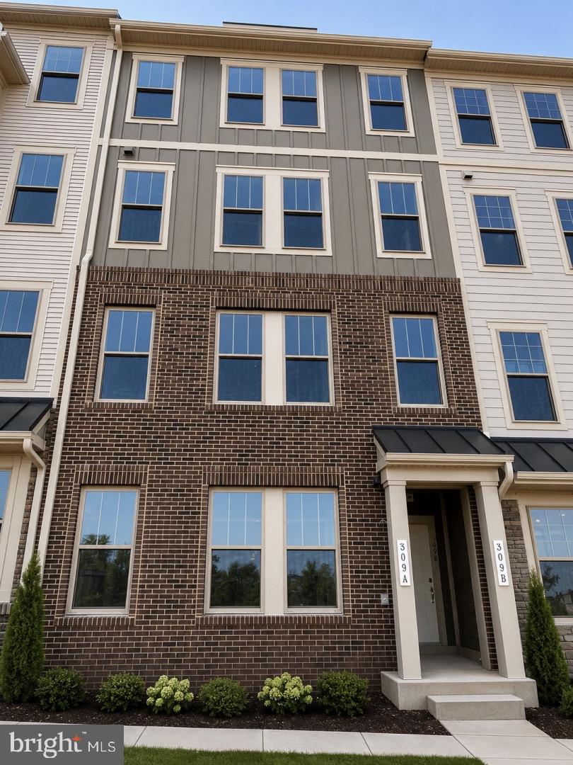 MANASSAS PARK VILLAGE - Residential