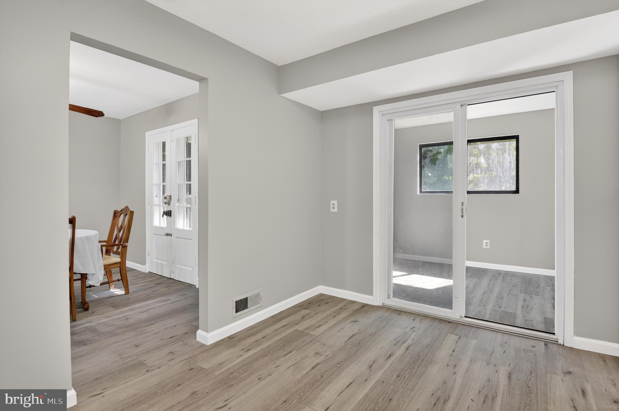 GLENVIEW - Residential