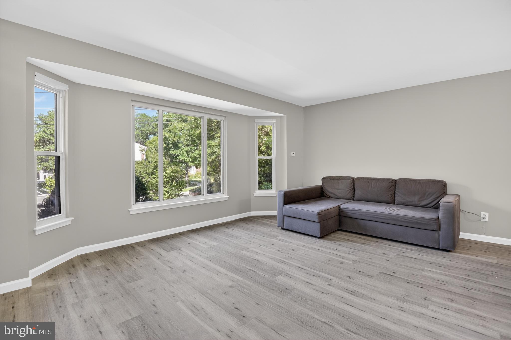 GLENVIEW - Residential