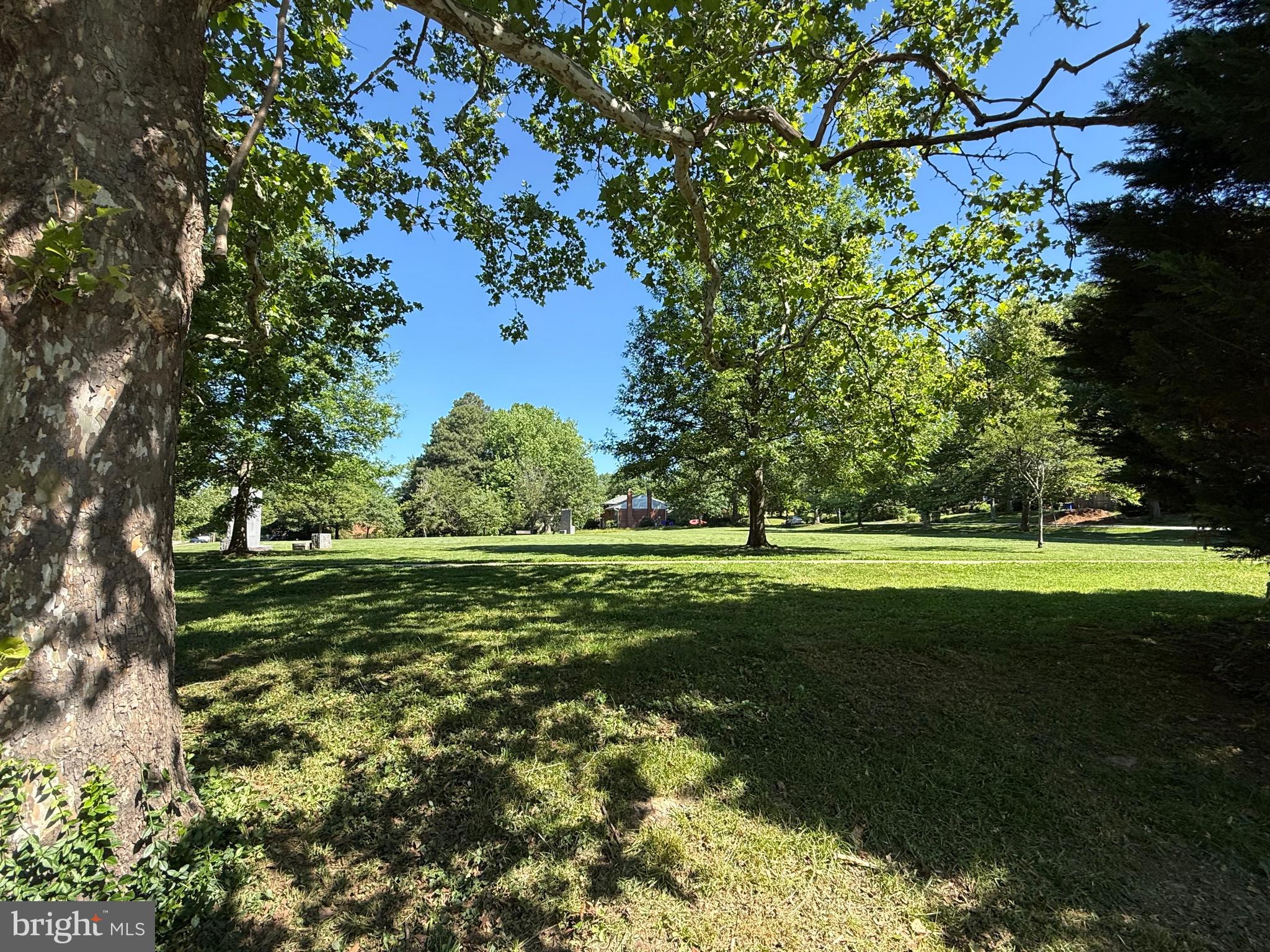 GLENVIEW - Residential