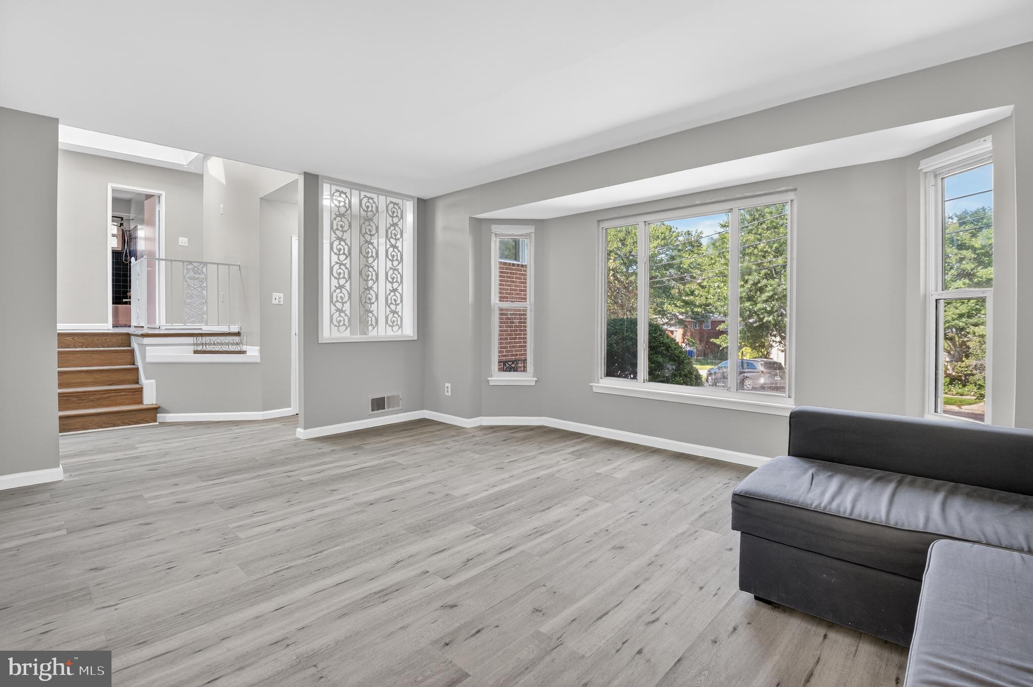 GLENVIEW - Residential