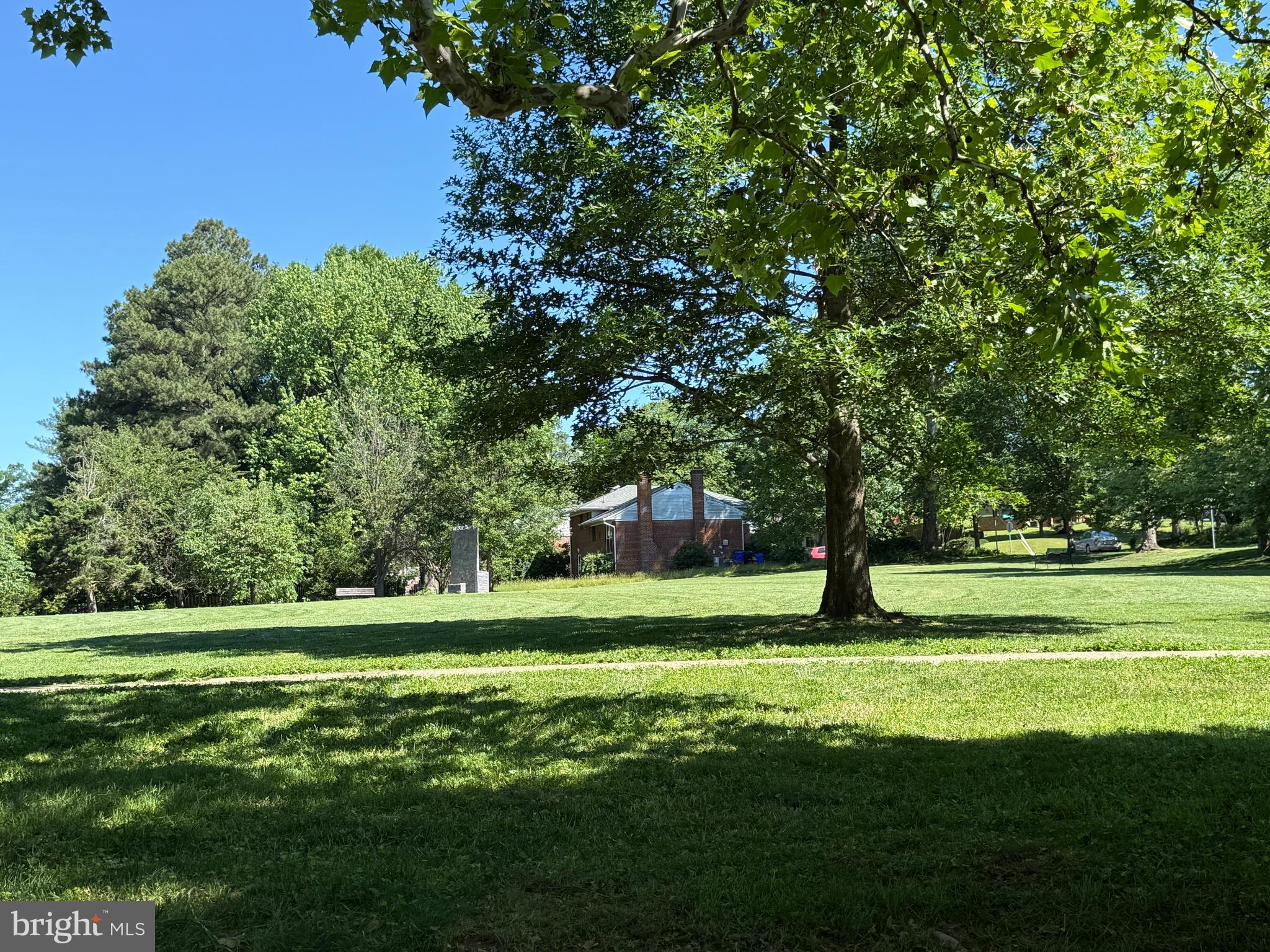 GLENVIEW - Residential