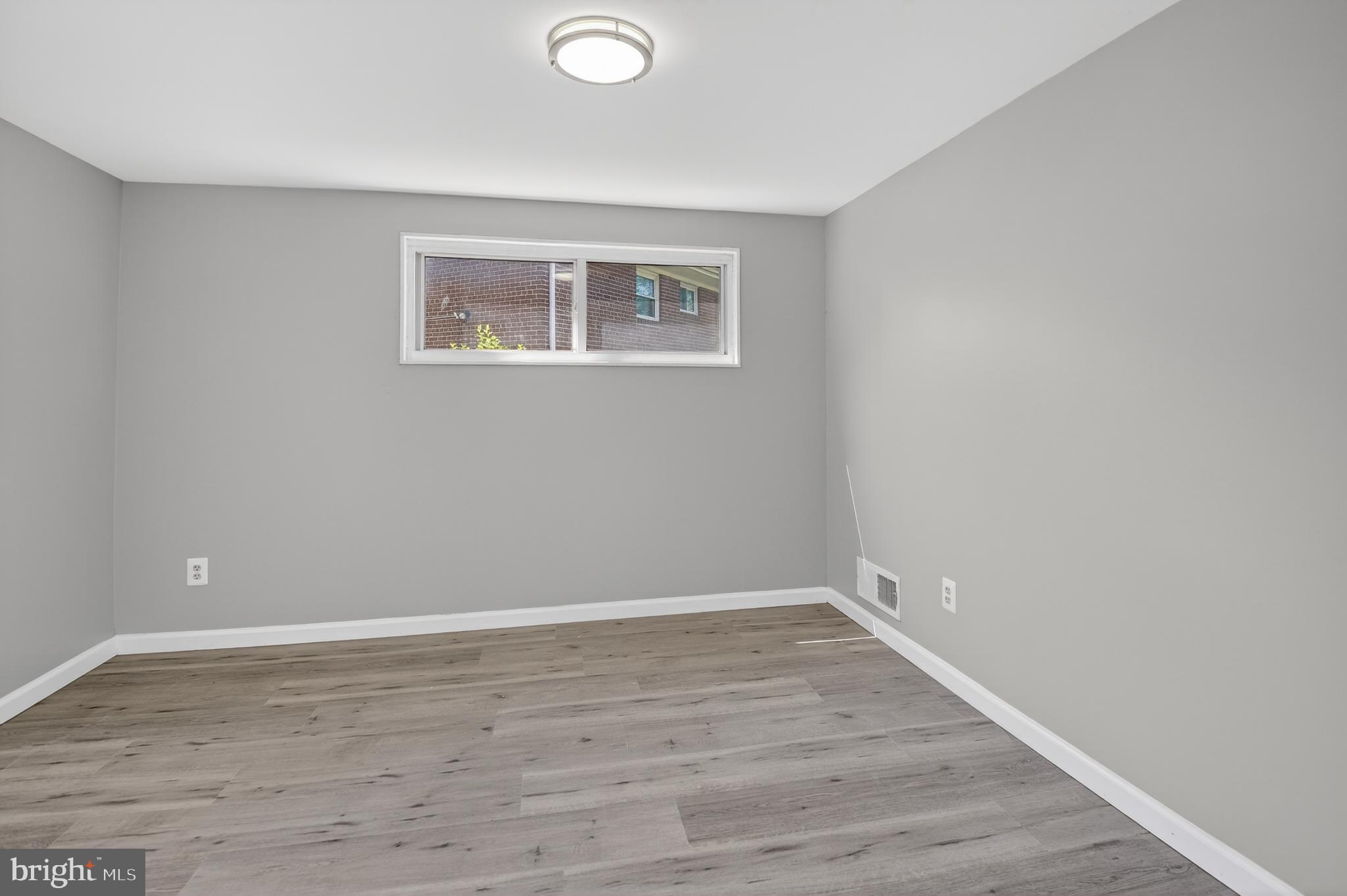 GLENVIEW - Residential