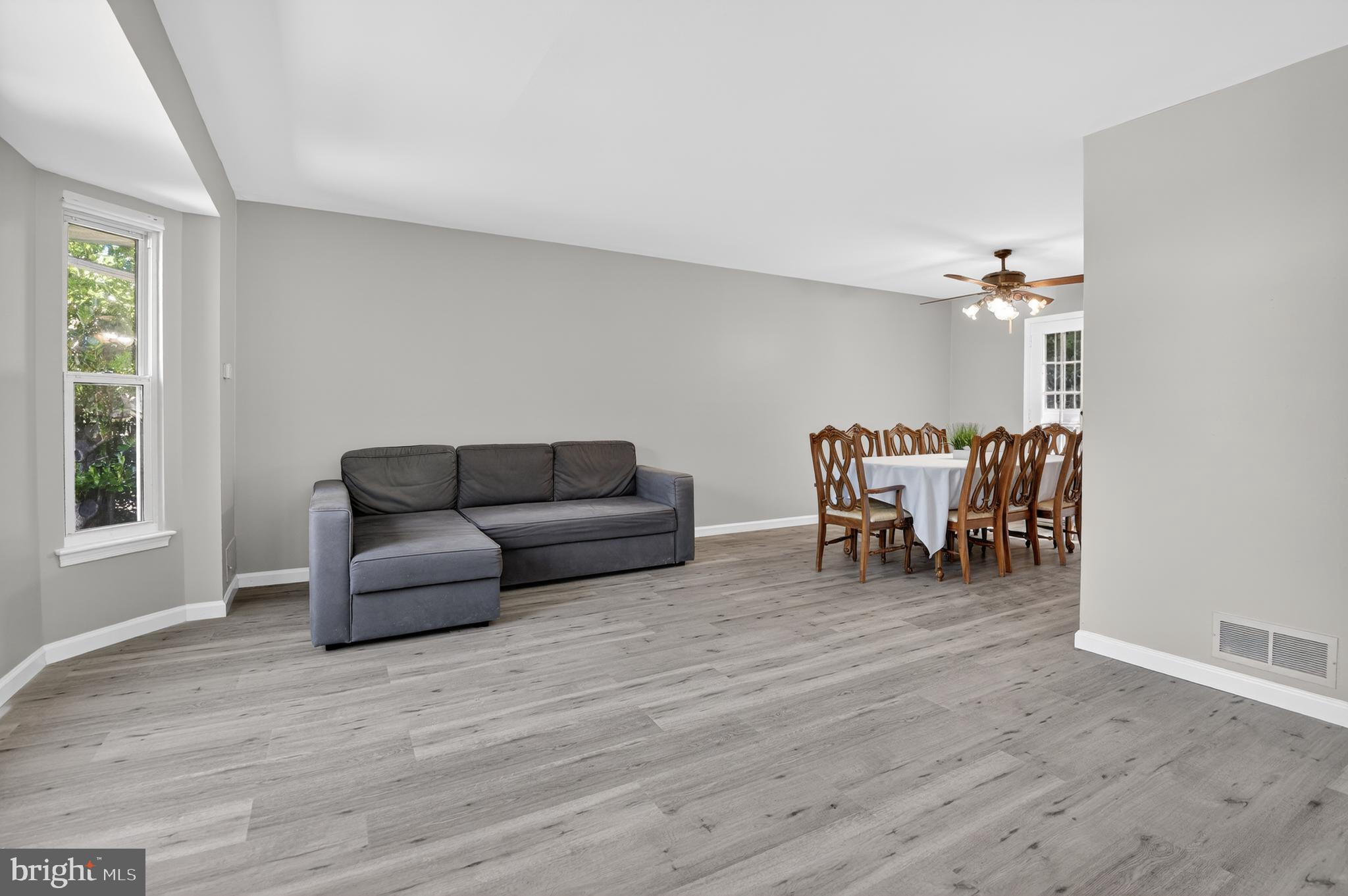 GLENVIEW - Residential