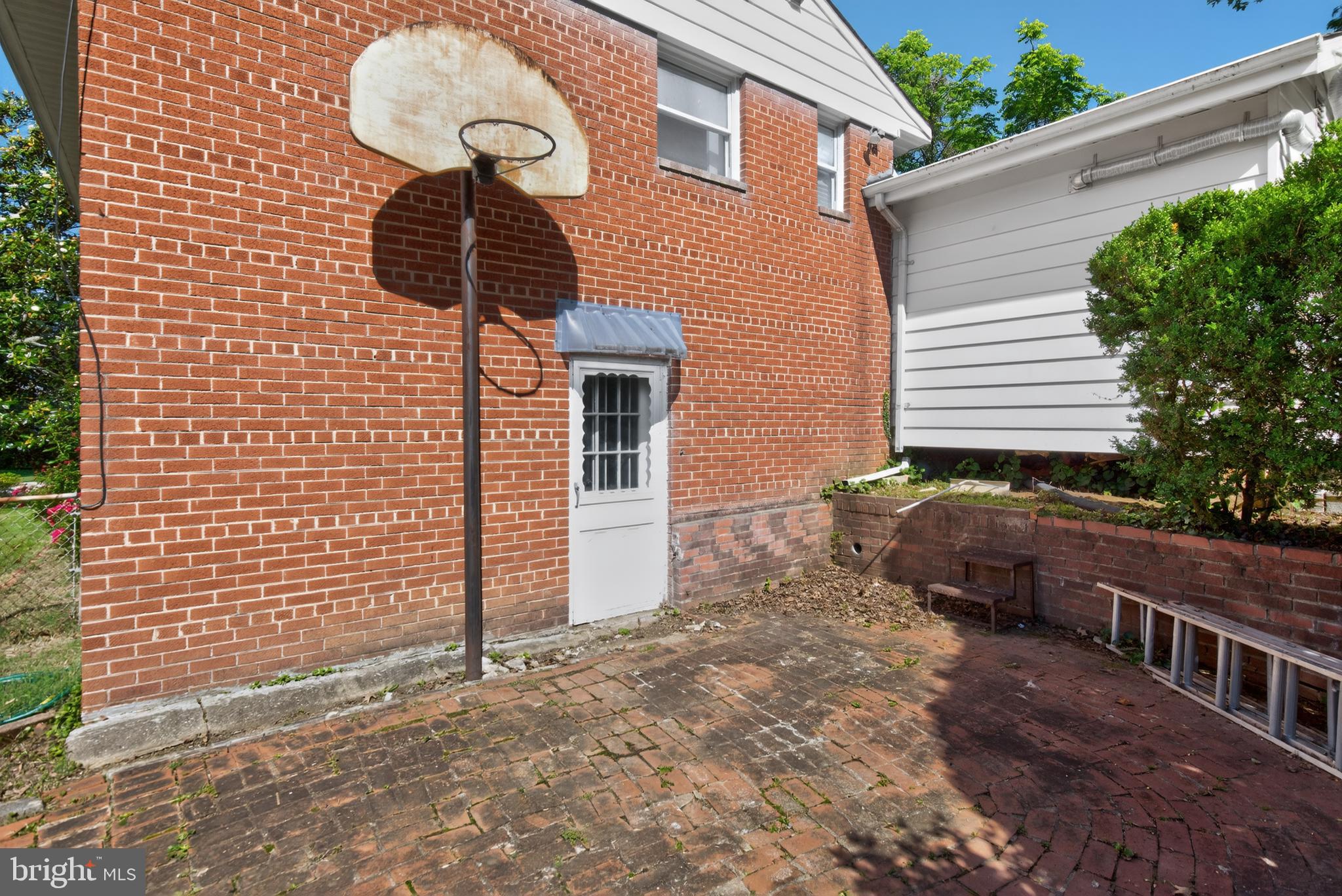 GLENVIEW - Residential