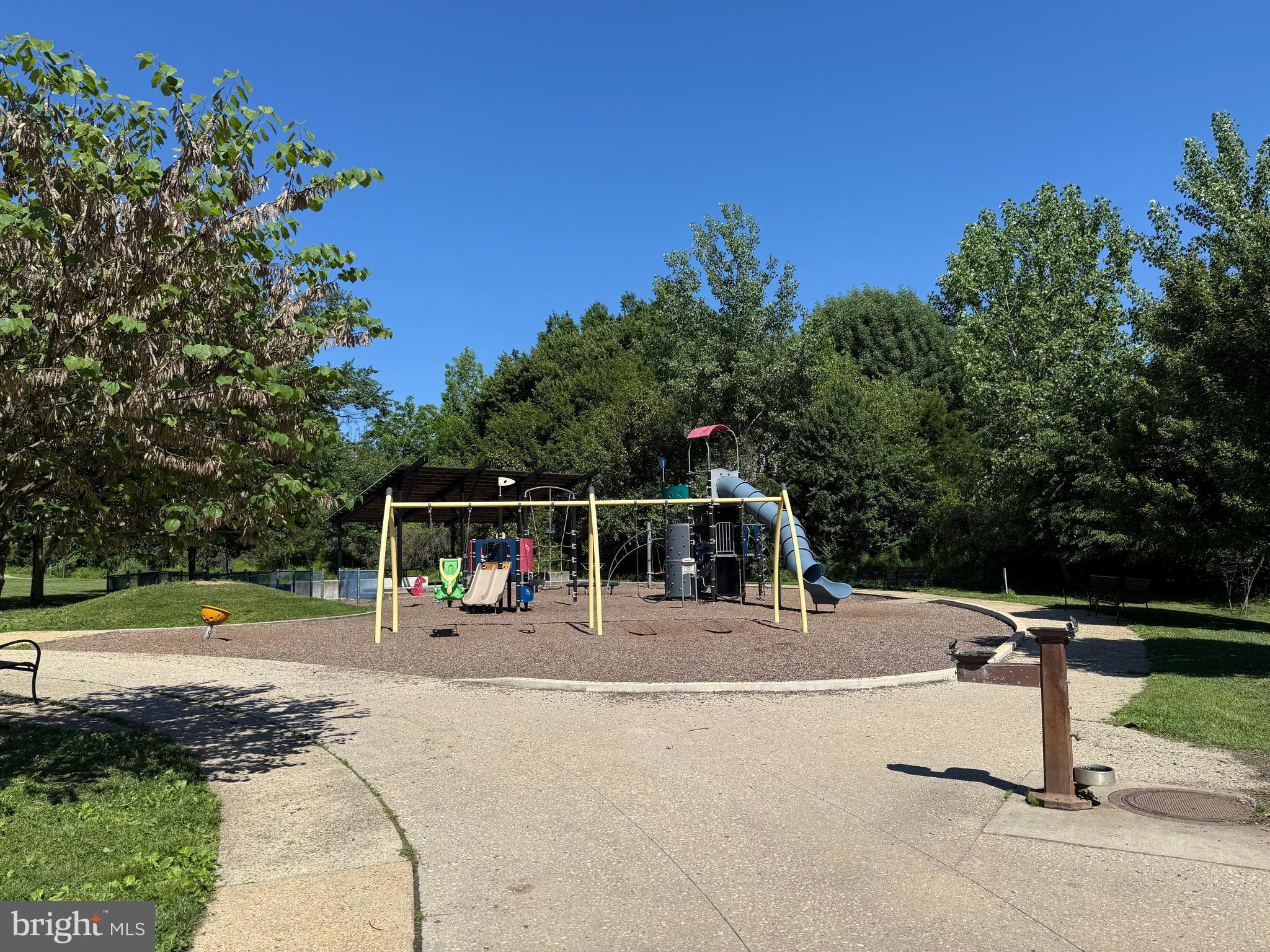 GLENVIEW - Residential