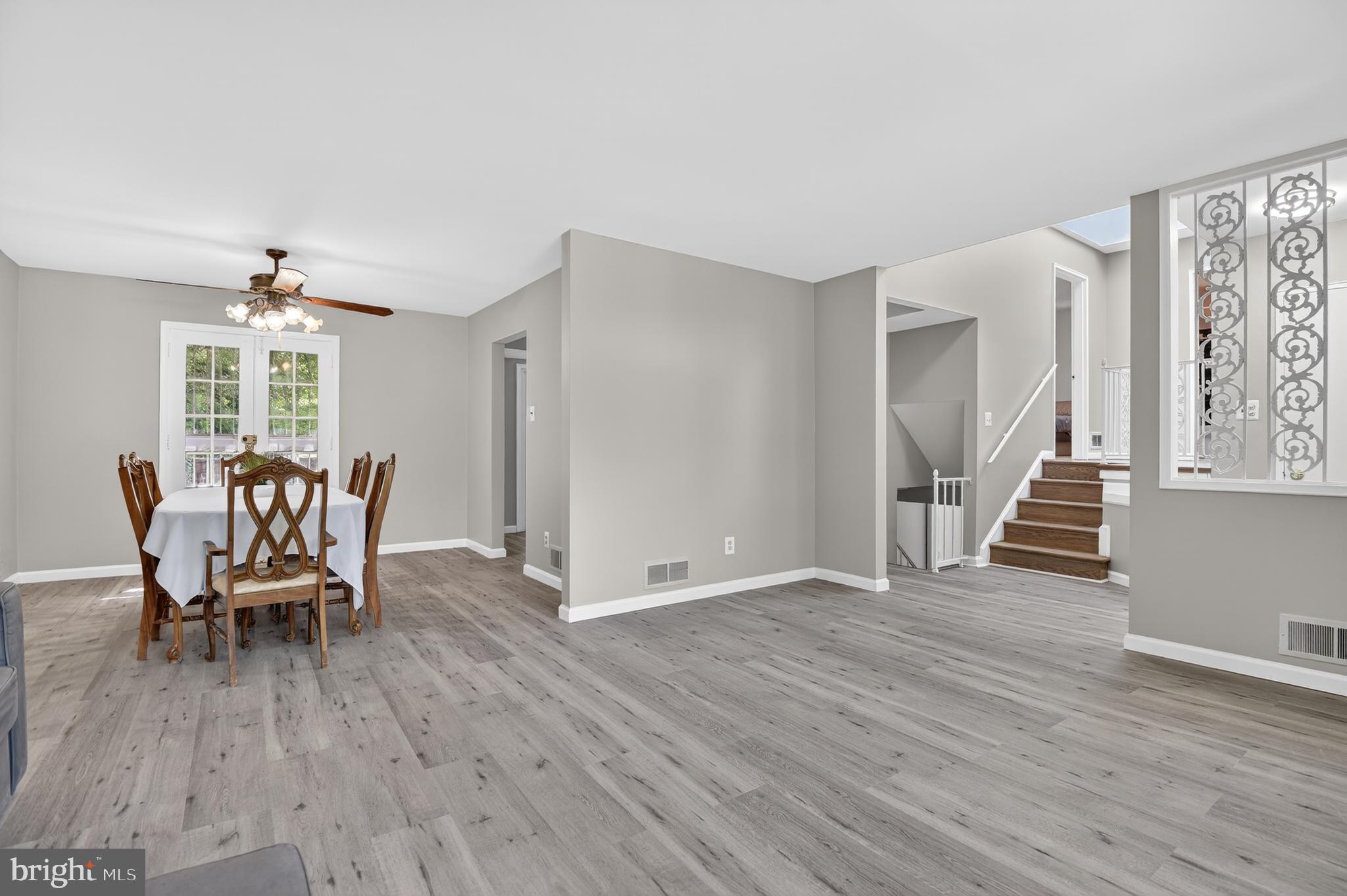 GLENVIEW - Residential