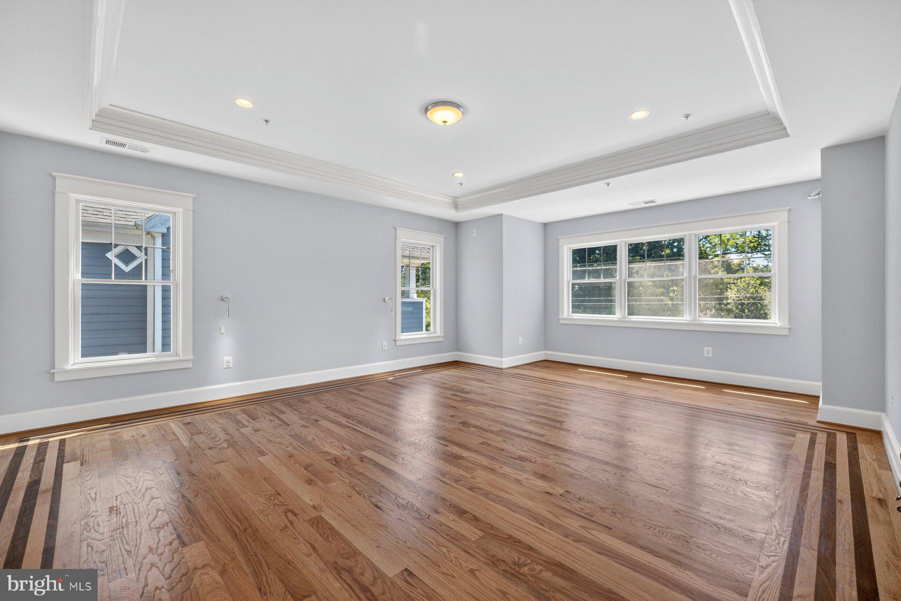 AYRLAWN - Residential