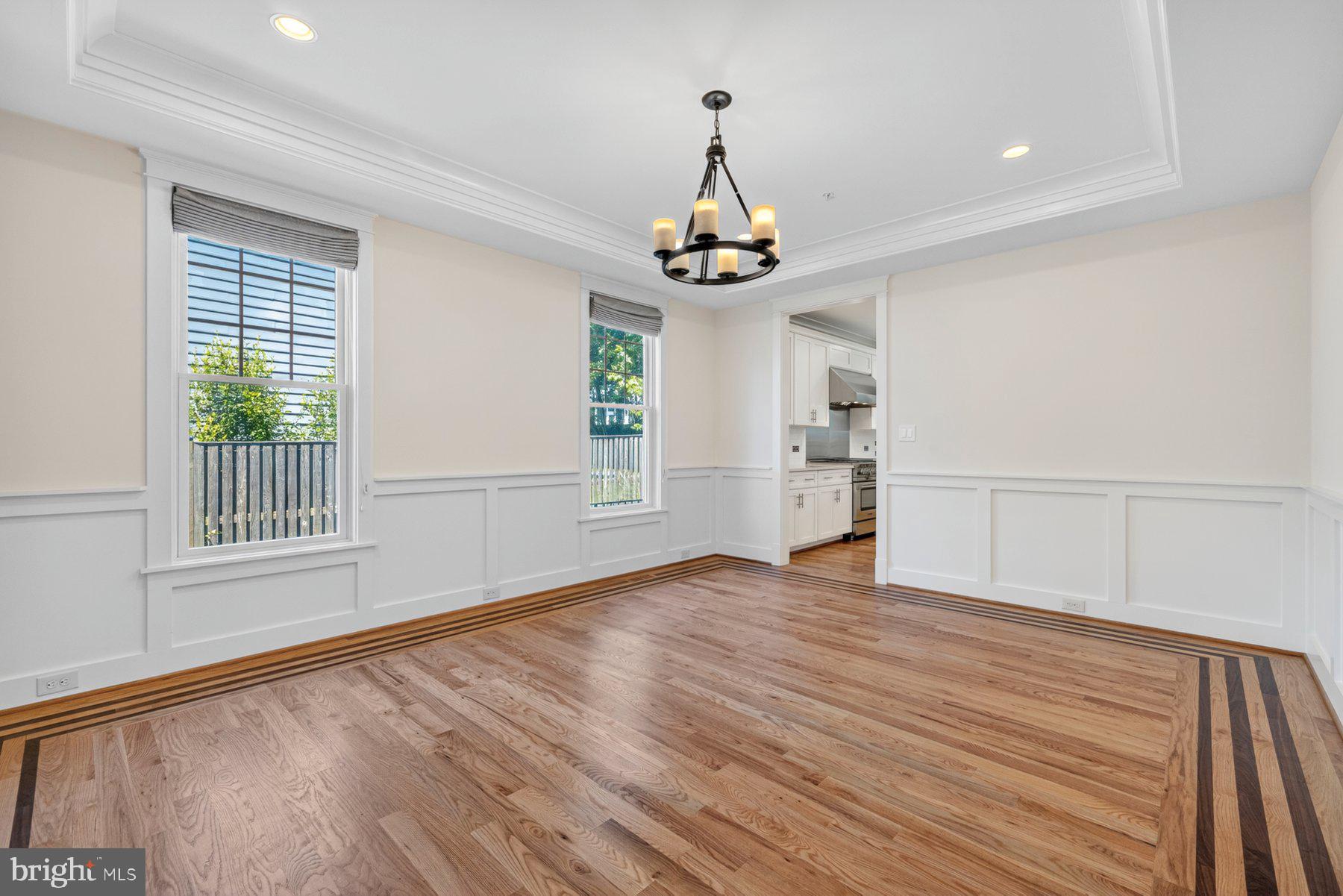 AYRLAWN - Residential