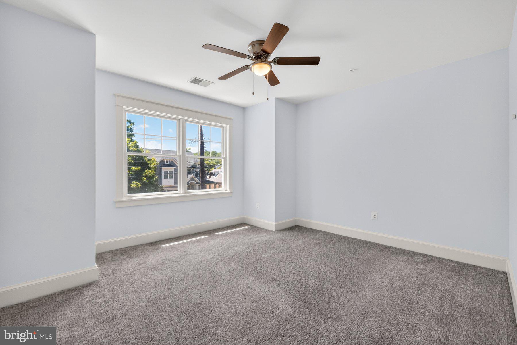 AYRLAWN - Residential