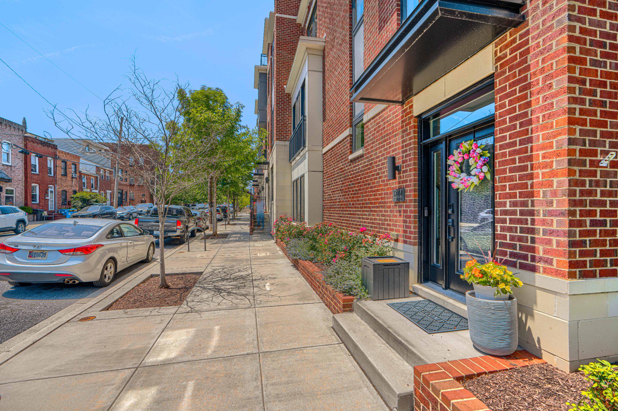 LOCUST POINT - Residential