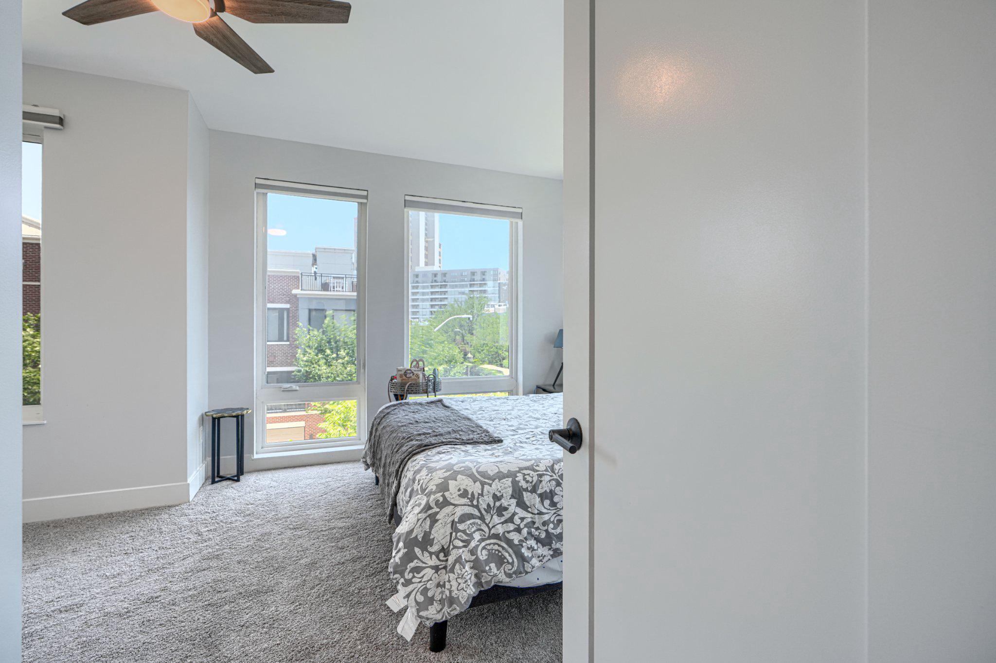 LOCUST POINT - Residential