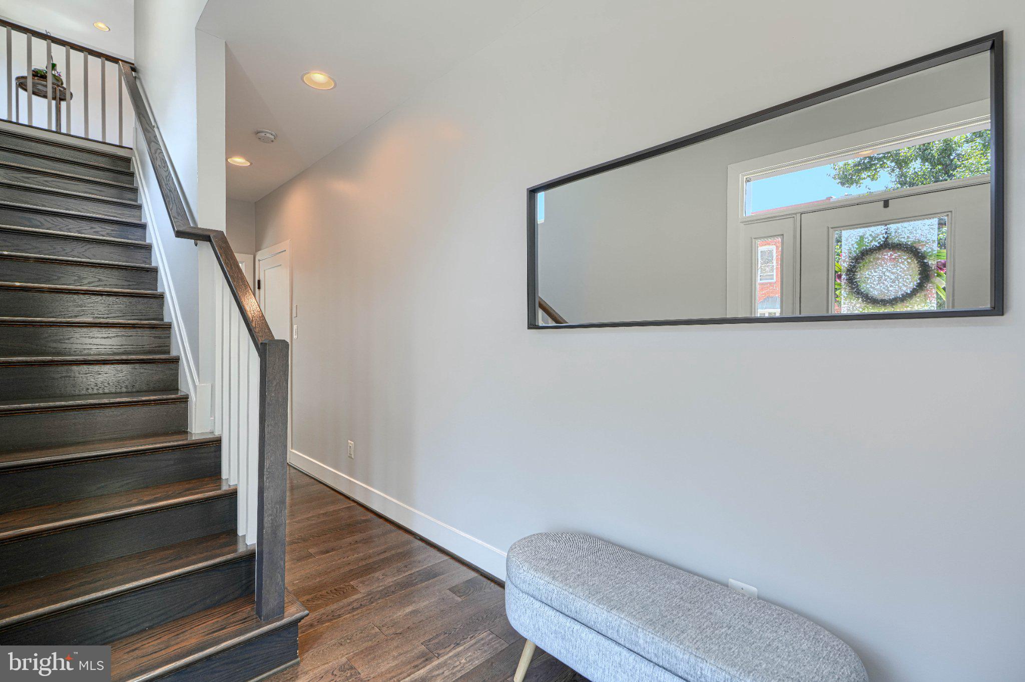 LOCUST POINT - Residential