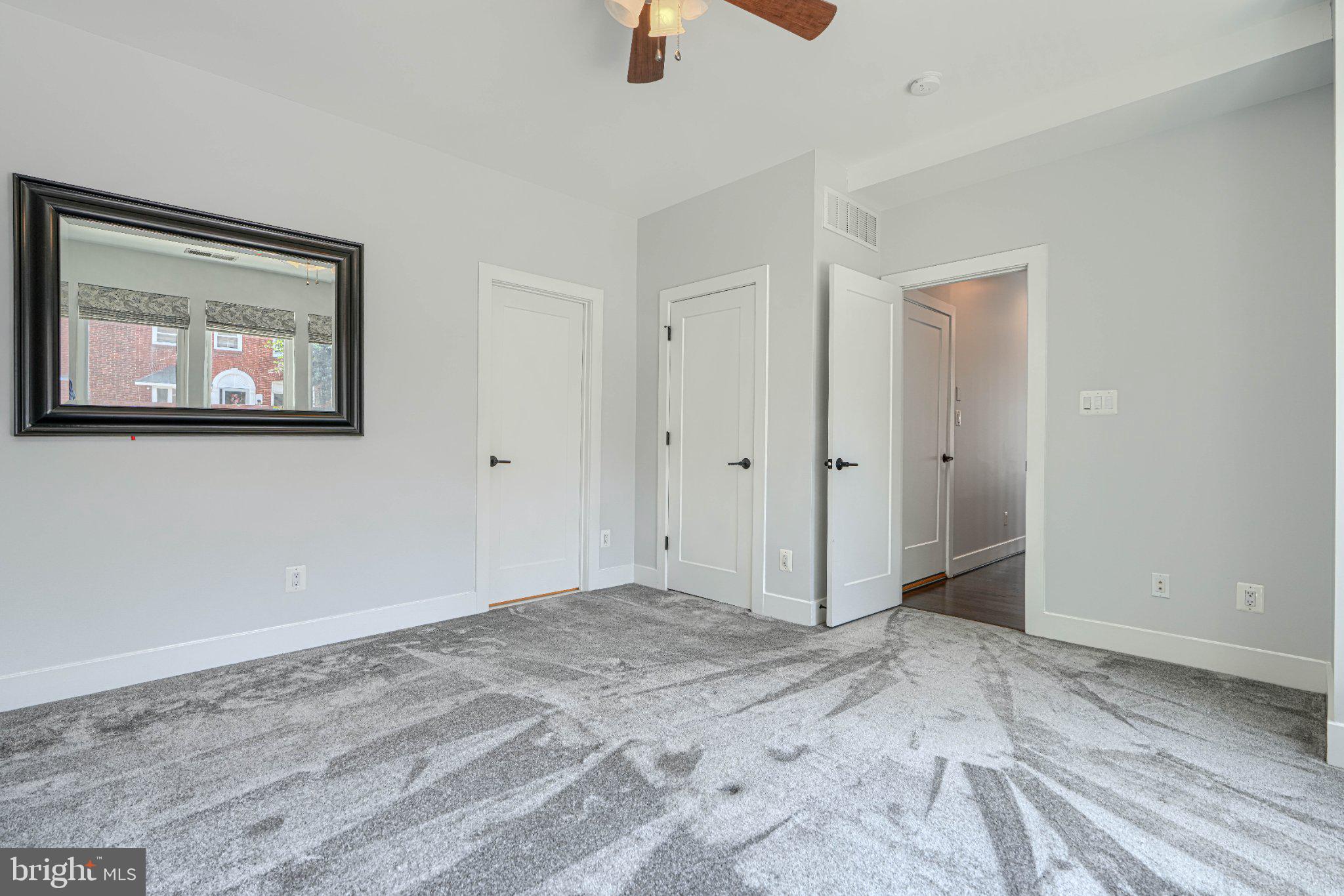 LOCUST POINT - Residential