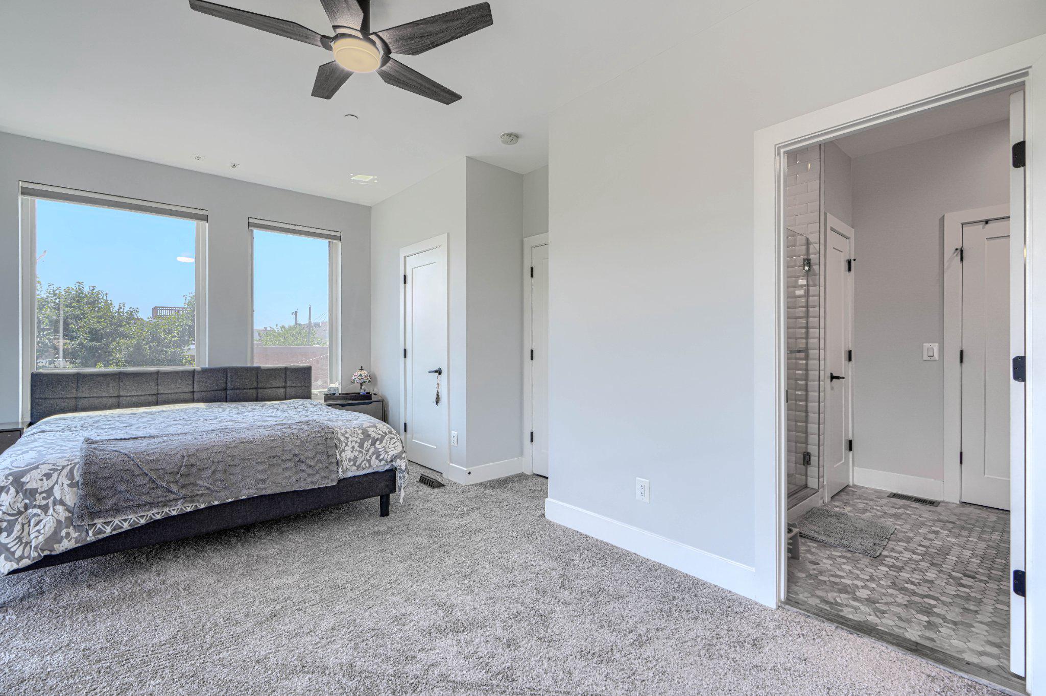 LOCUST POINT - Residential