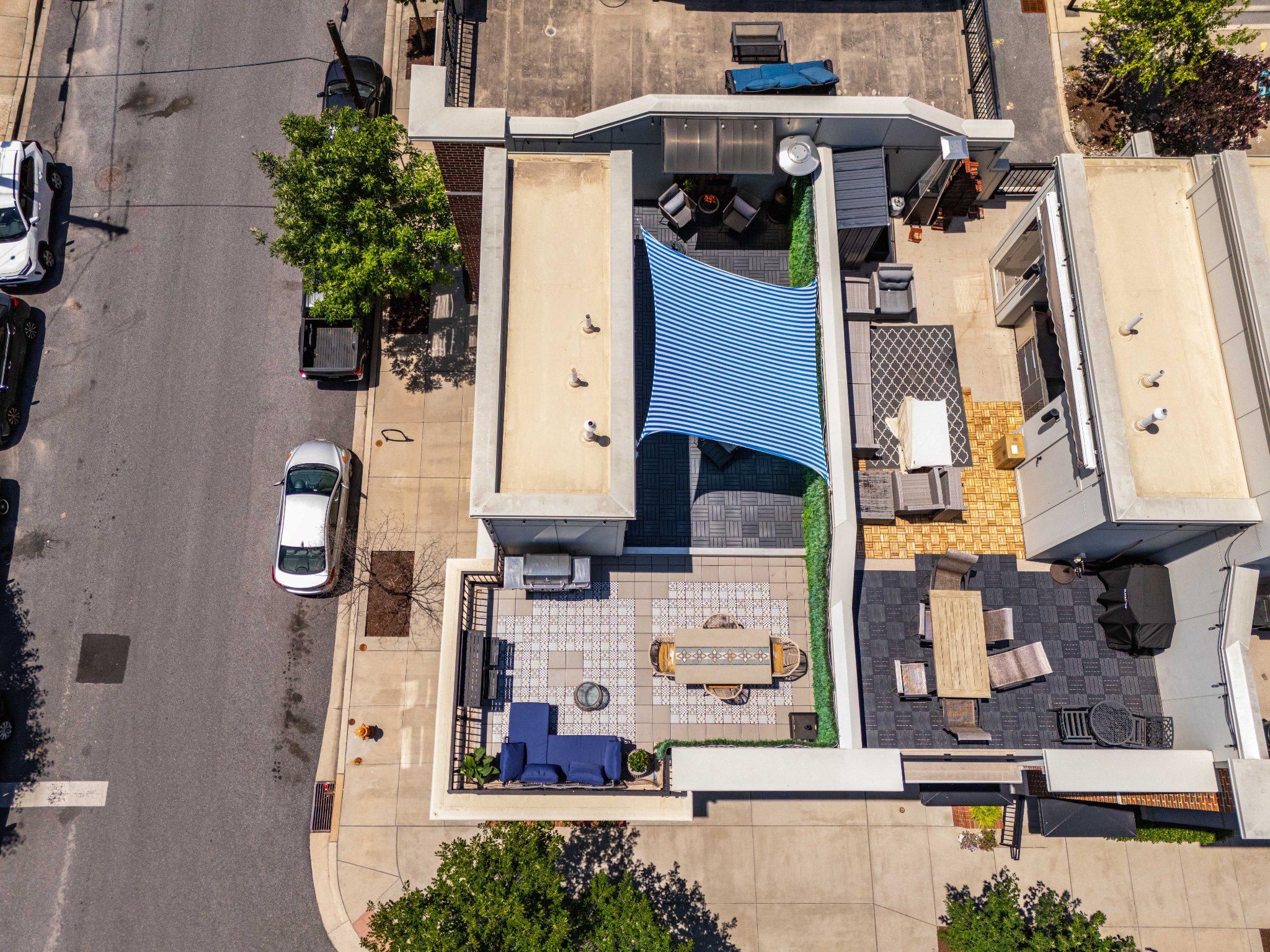 LOCUST POINT - Residential