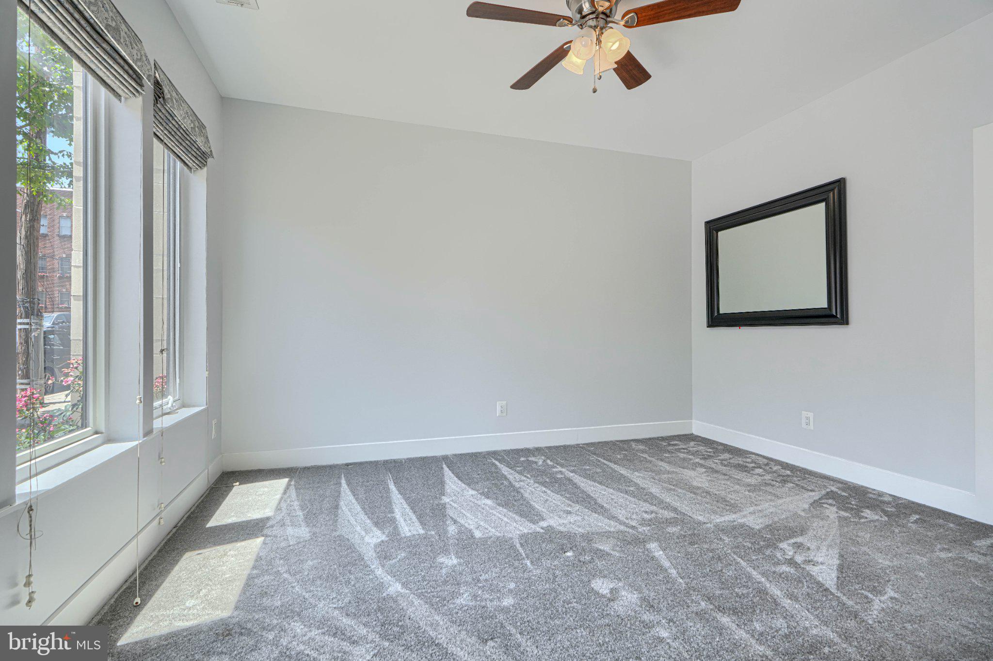 LOCUST POINT - Residential