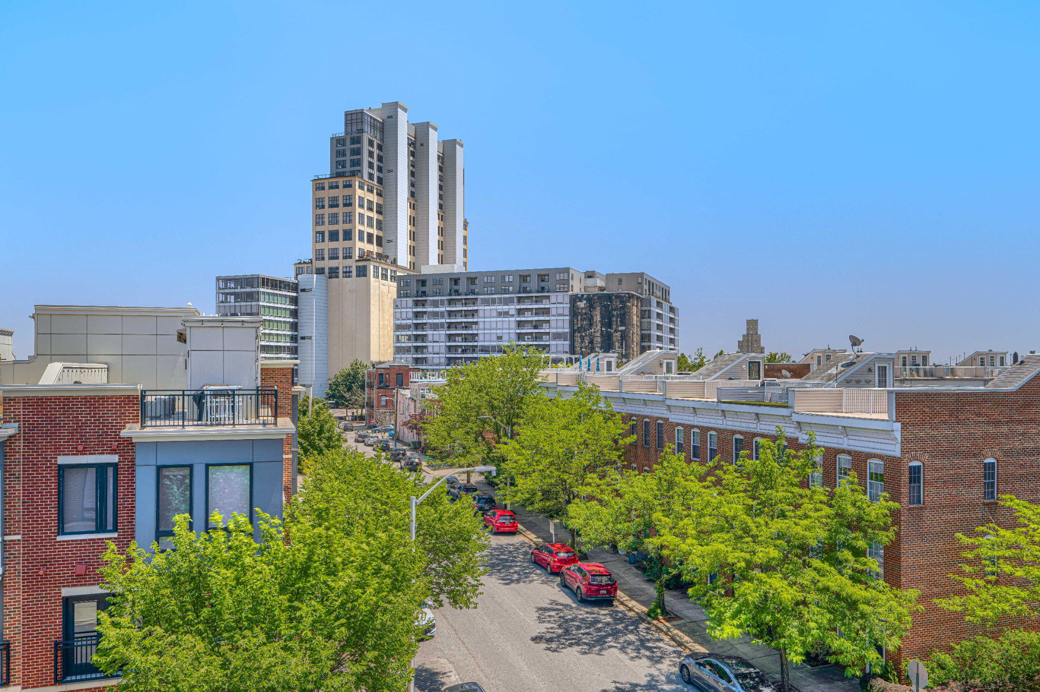 LOCUST POINT - Residential