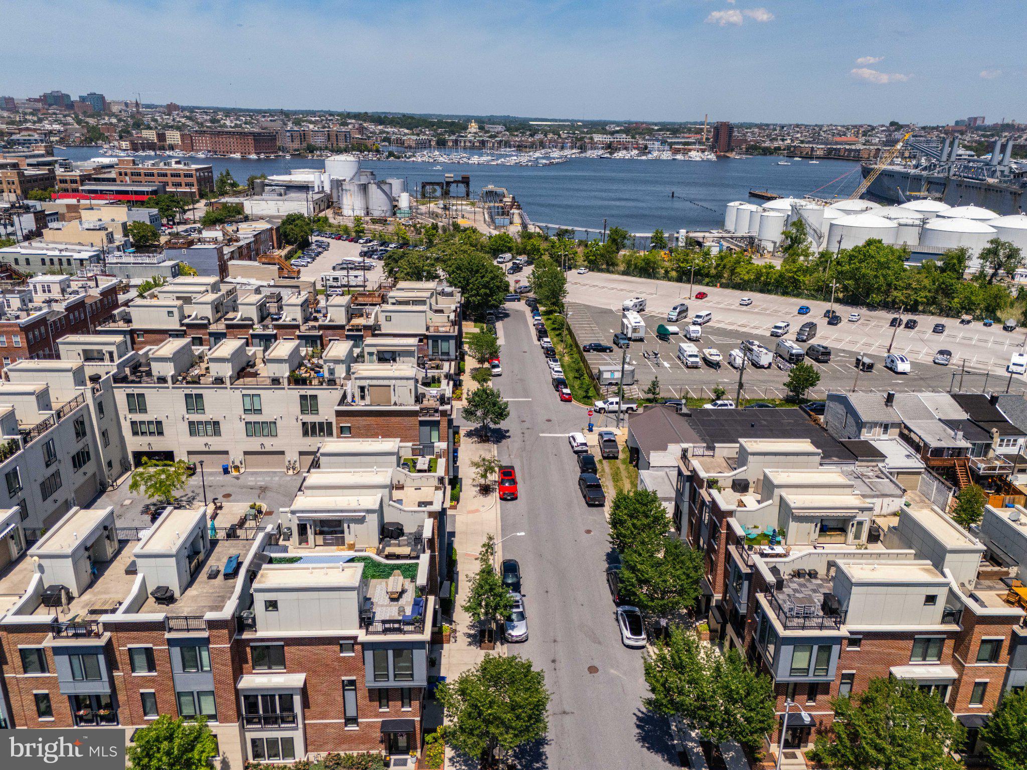 LOCUST POINT - Residential