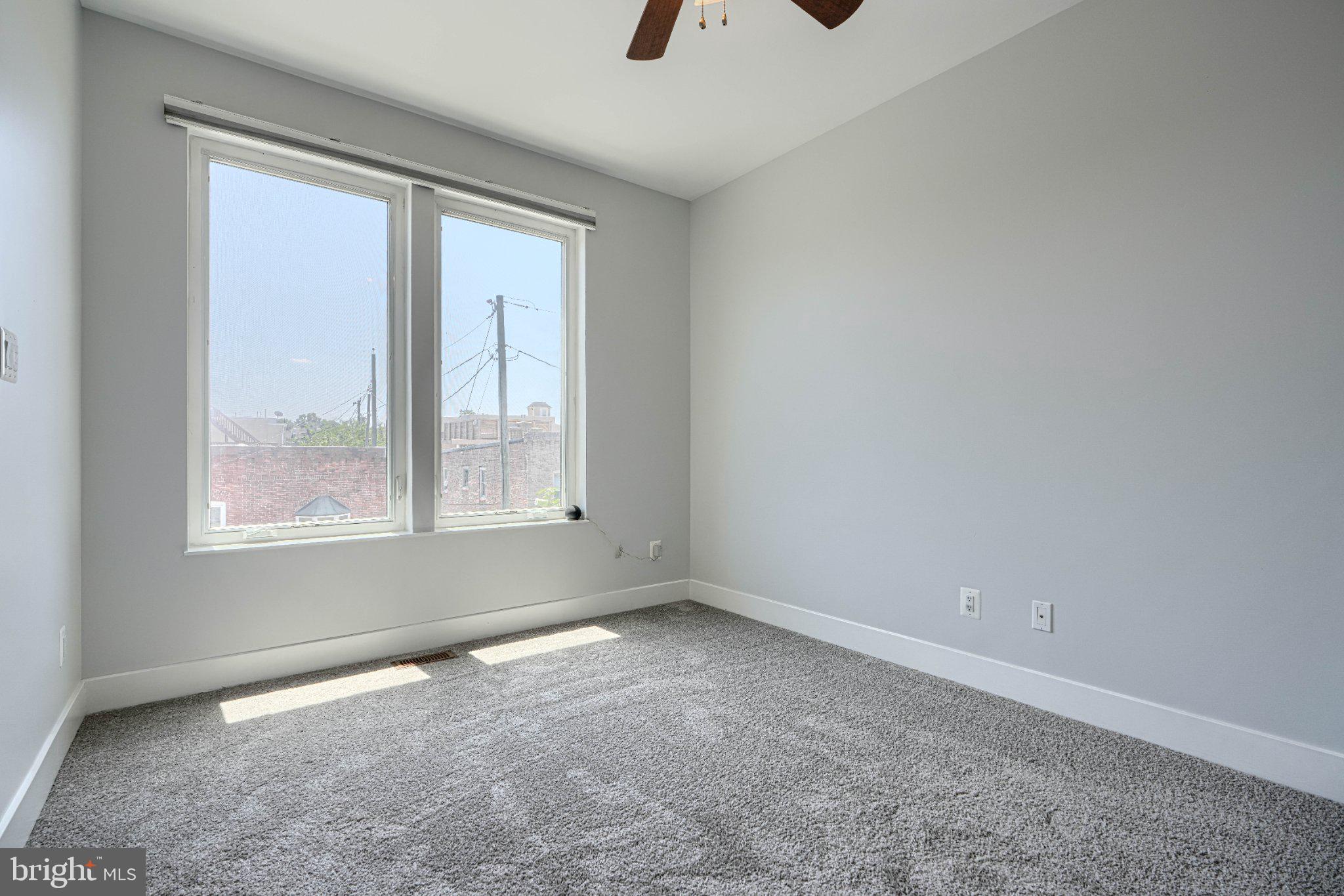 LOCUST POINT - Residential