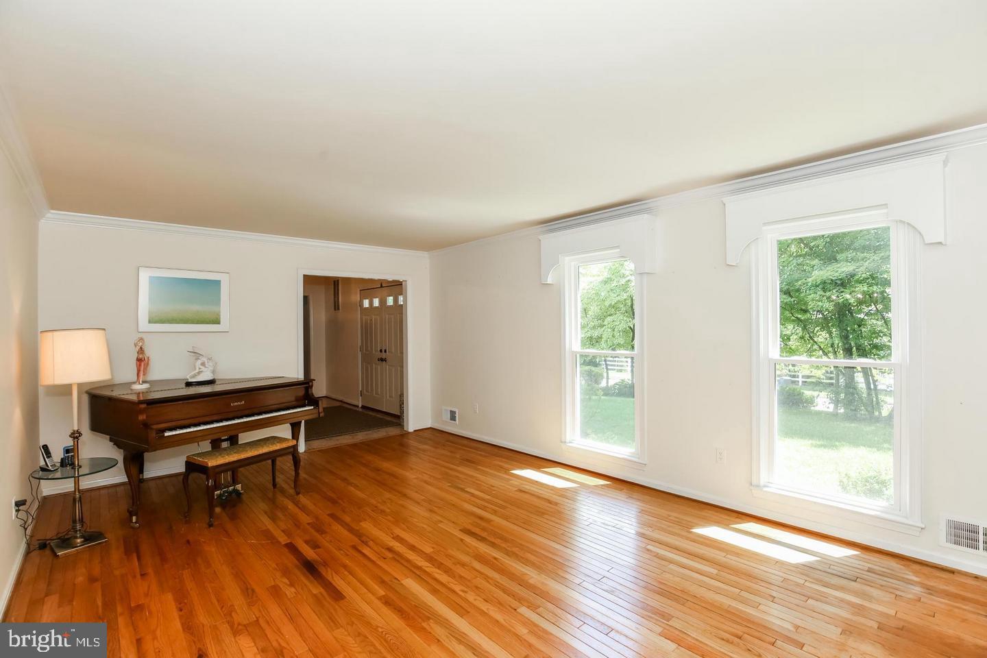 CHARRED OAK ESTATES - Residential Lease