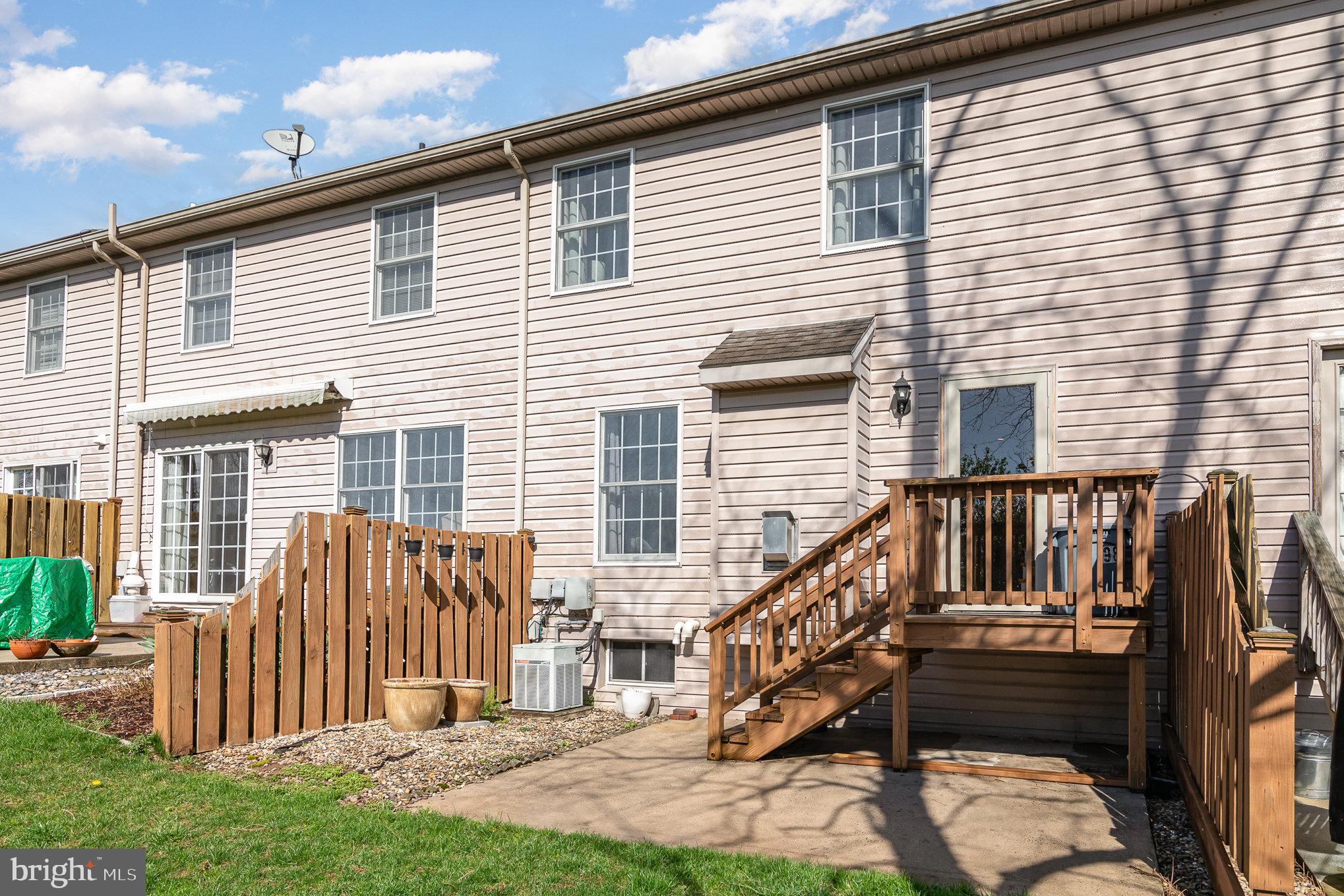 WHELAN CROSSING - Residential