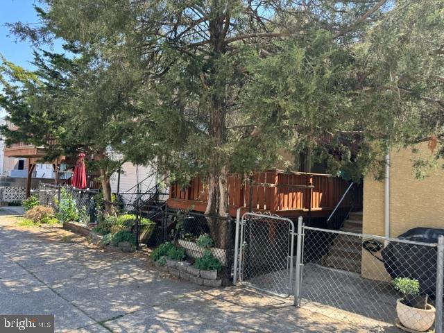 PHILADELPHIA (SOUTH) - Residential