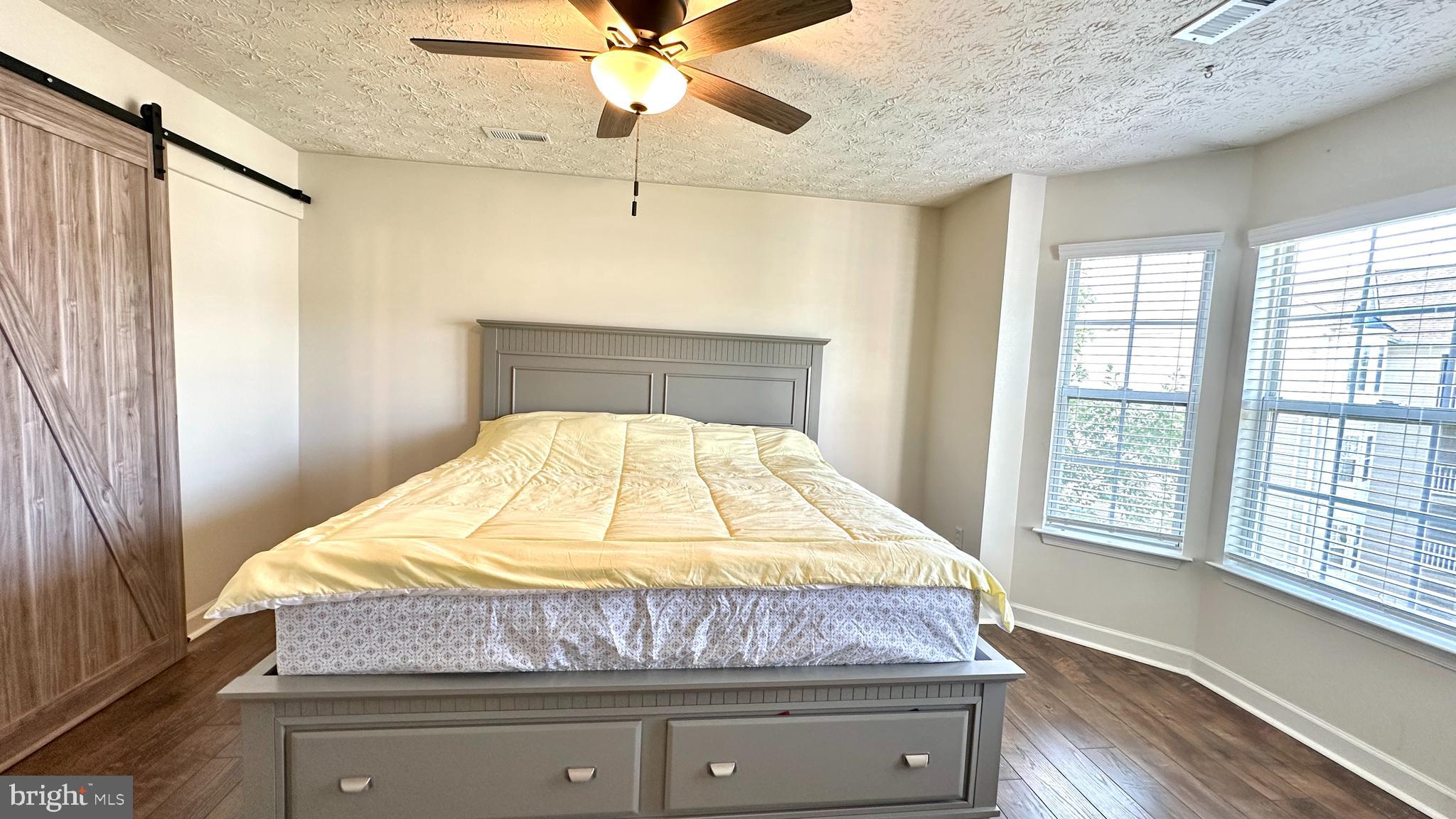 SPRING RIDGE - Residential