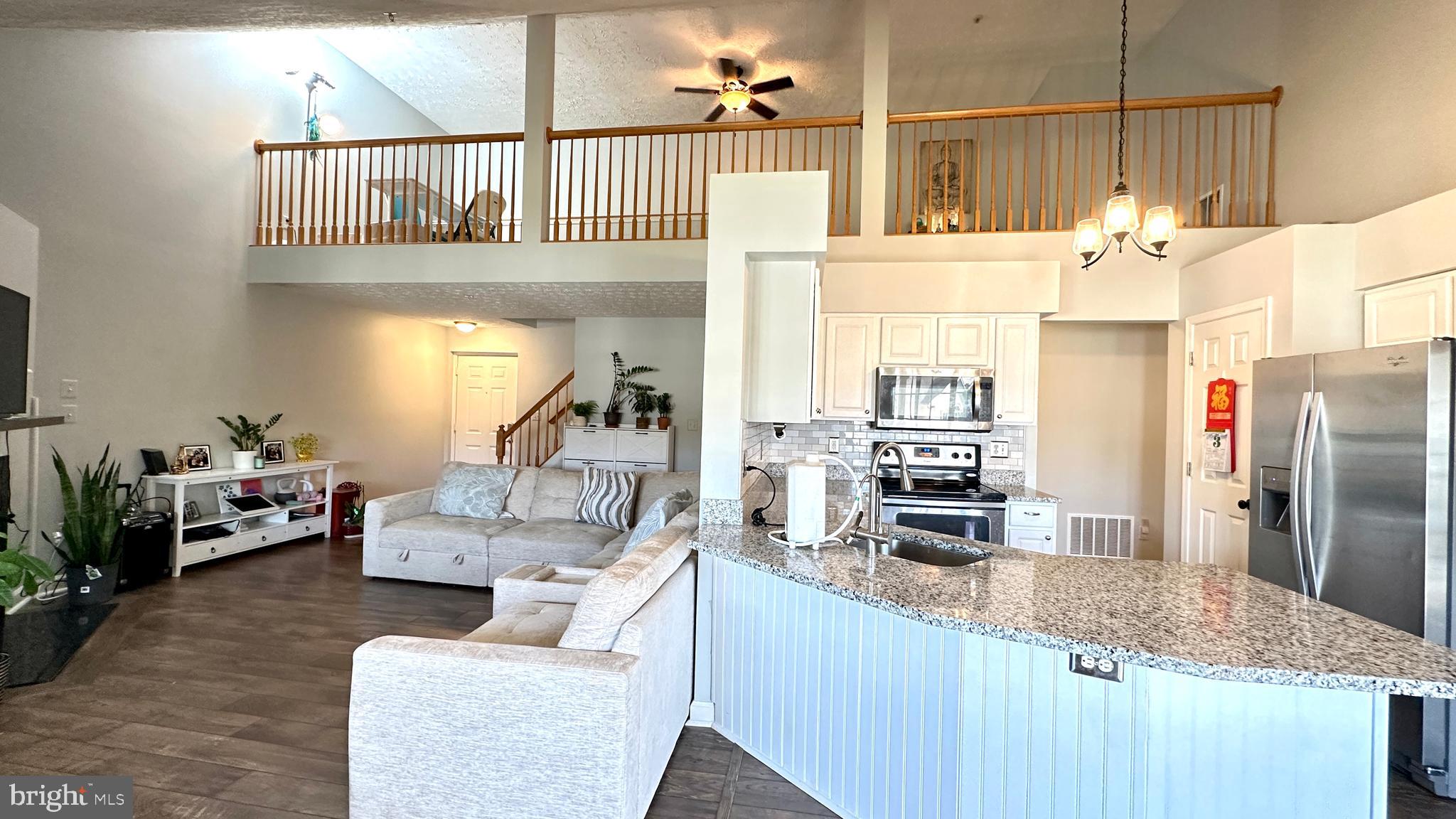SPRING RIDGE - Residential