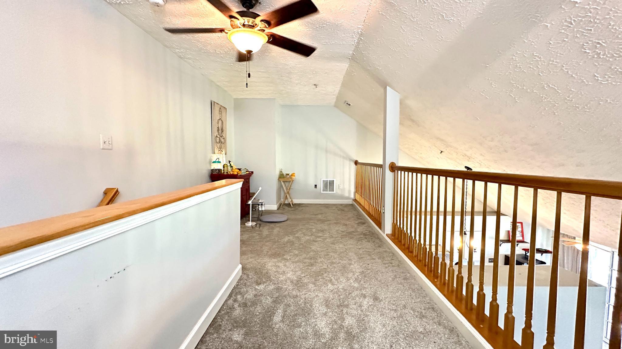 SPRING RIDGE - Residential