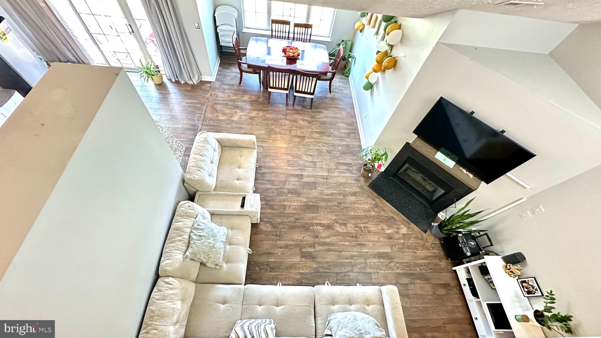 SPRING RIDGE - Residential
