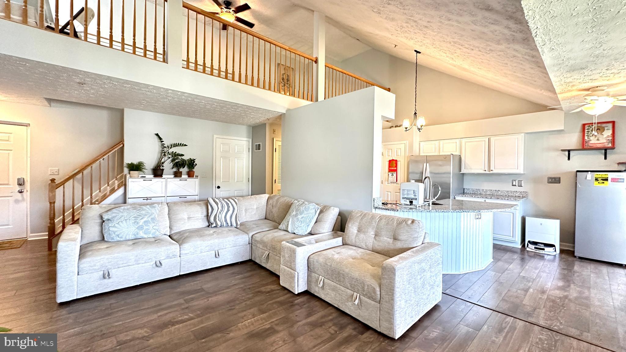 SPRING RIDGE - Residential