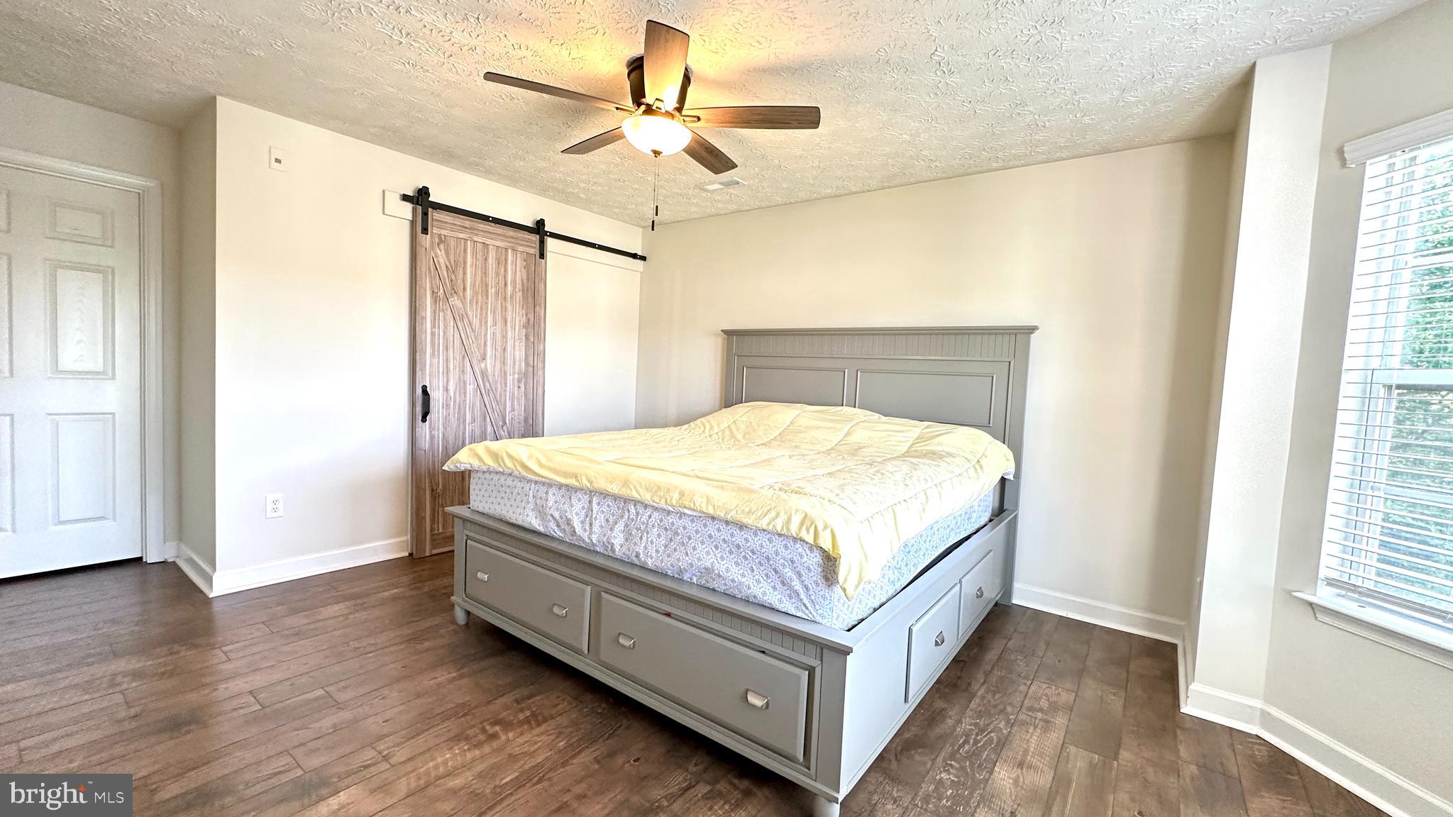 SPRING RIDGE - Residential