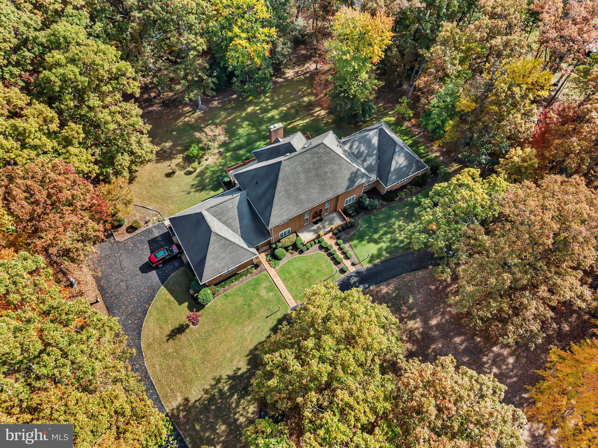 CARRIAGE HILLS - Residential